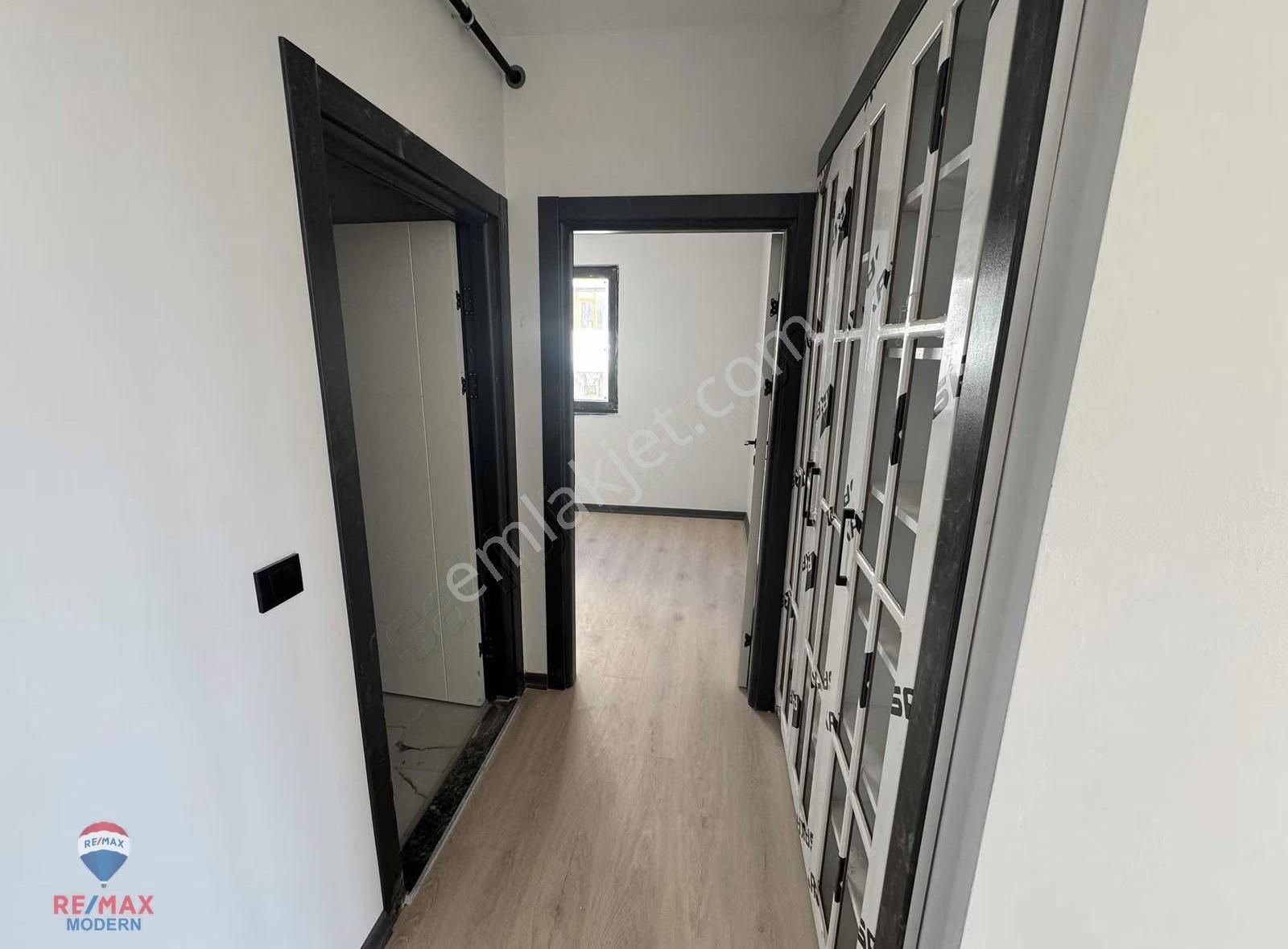 Atakum Toplu Konut Bulvarına Cephe Satılık 1+1 Daire - Görsel 23