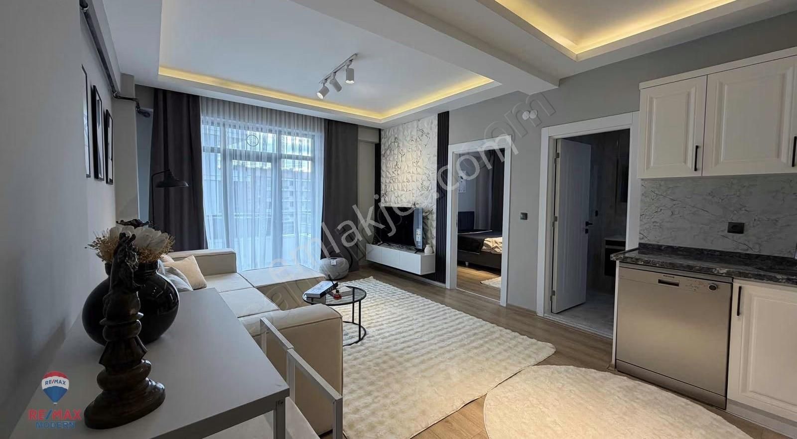 Satılık | Full Sıfır Lüks Eşyalı Deniz Manzaralı Ara Kat 1+1 - Görsel 3