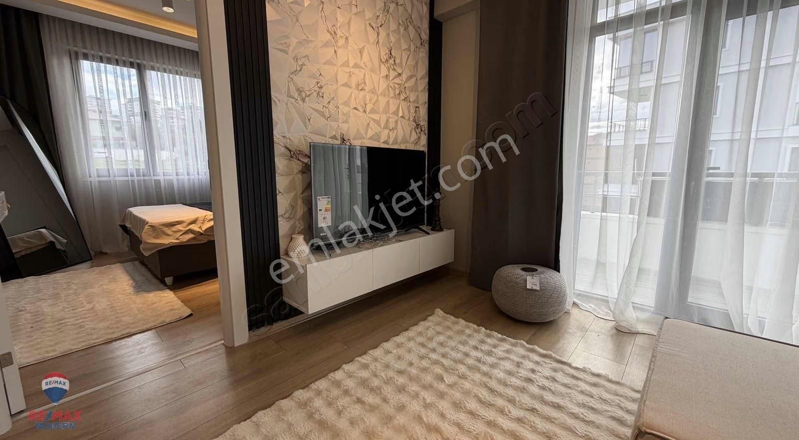 Satılık | Full Sıfır Lüks Eşyalı Deniz Manzaralı Ara Kat 1+1 - Görsel 4