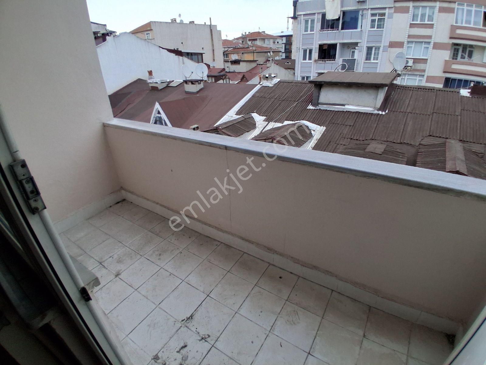 Yeşilova'da 2+1 Kiralık Yıkıma Kadar Kısa Süreliğine - Görsel 6