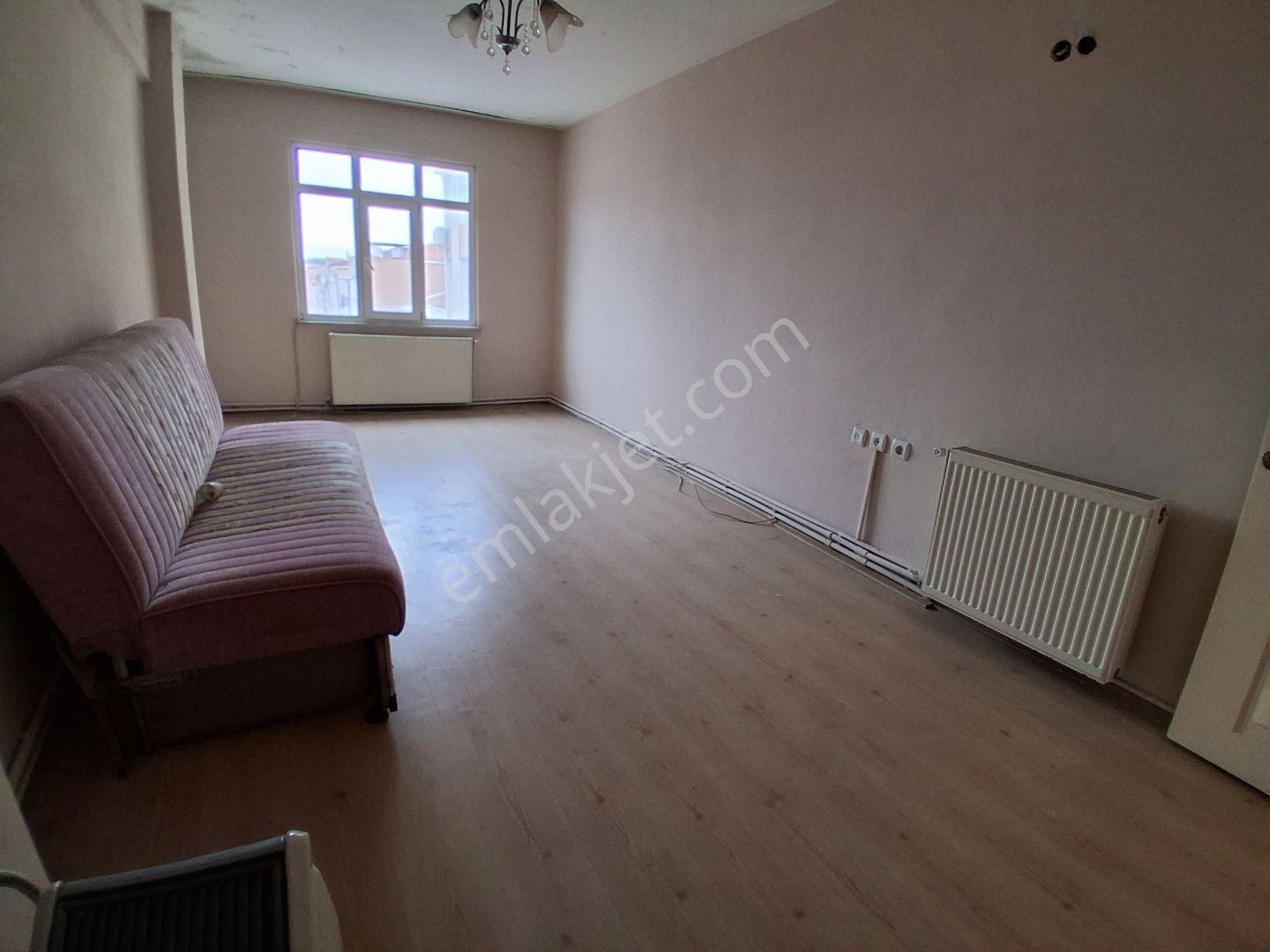 Yeşilova'da 2+1 Kiralık Yıkıma Kadar Kısa Süreliğine - Görsel 3