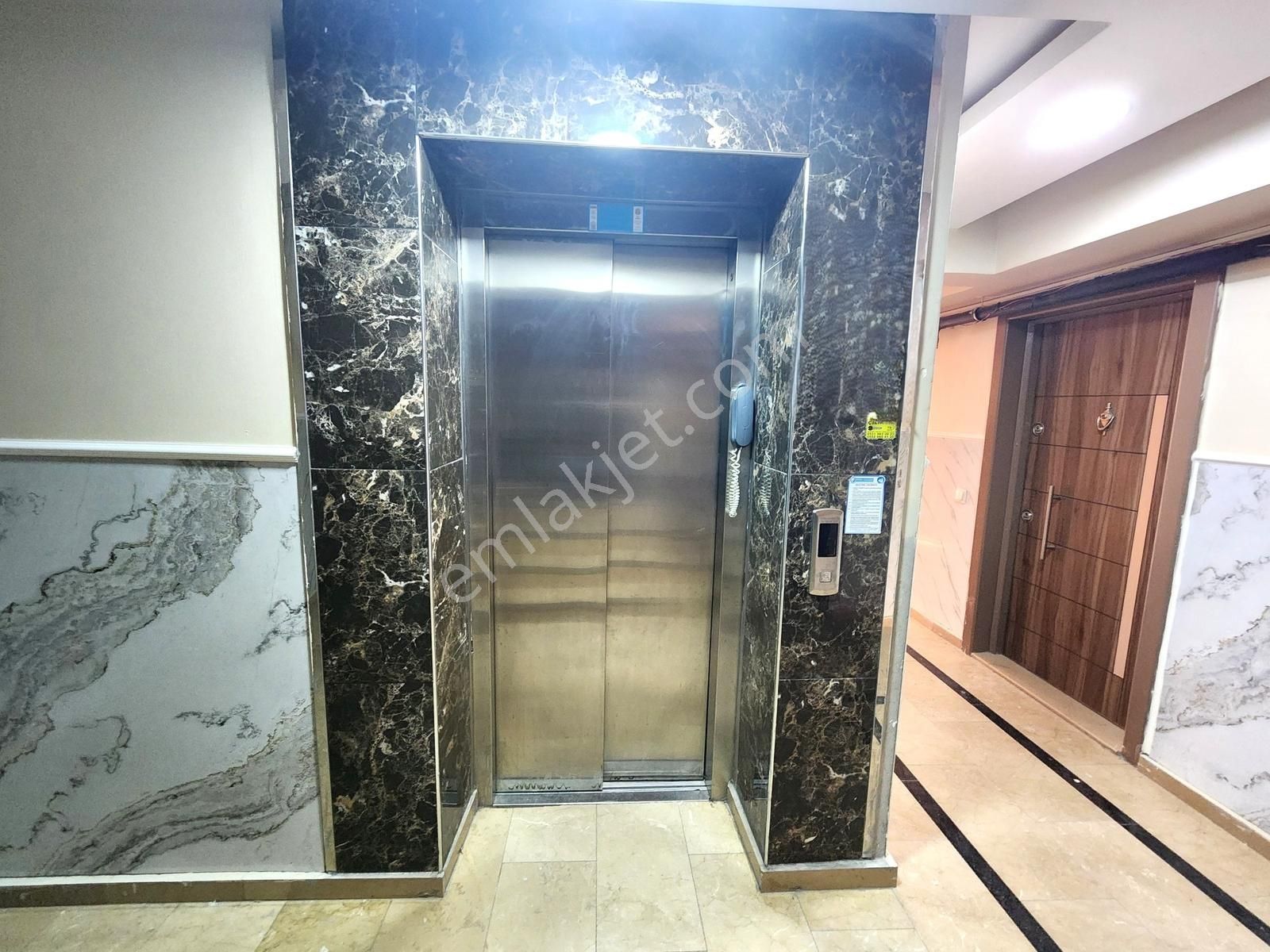 Remax Armadan, Buca İnönü Mah.de, Site İçi, 2+1, Satılık Daire - Görsel 5