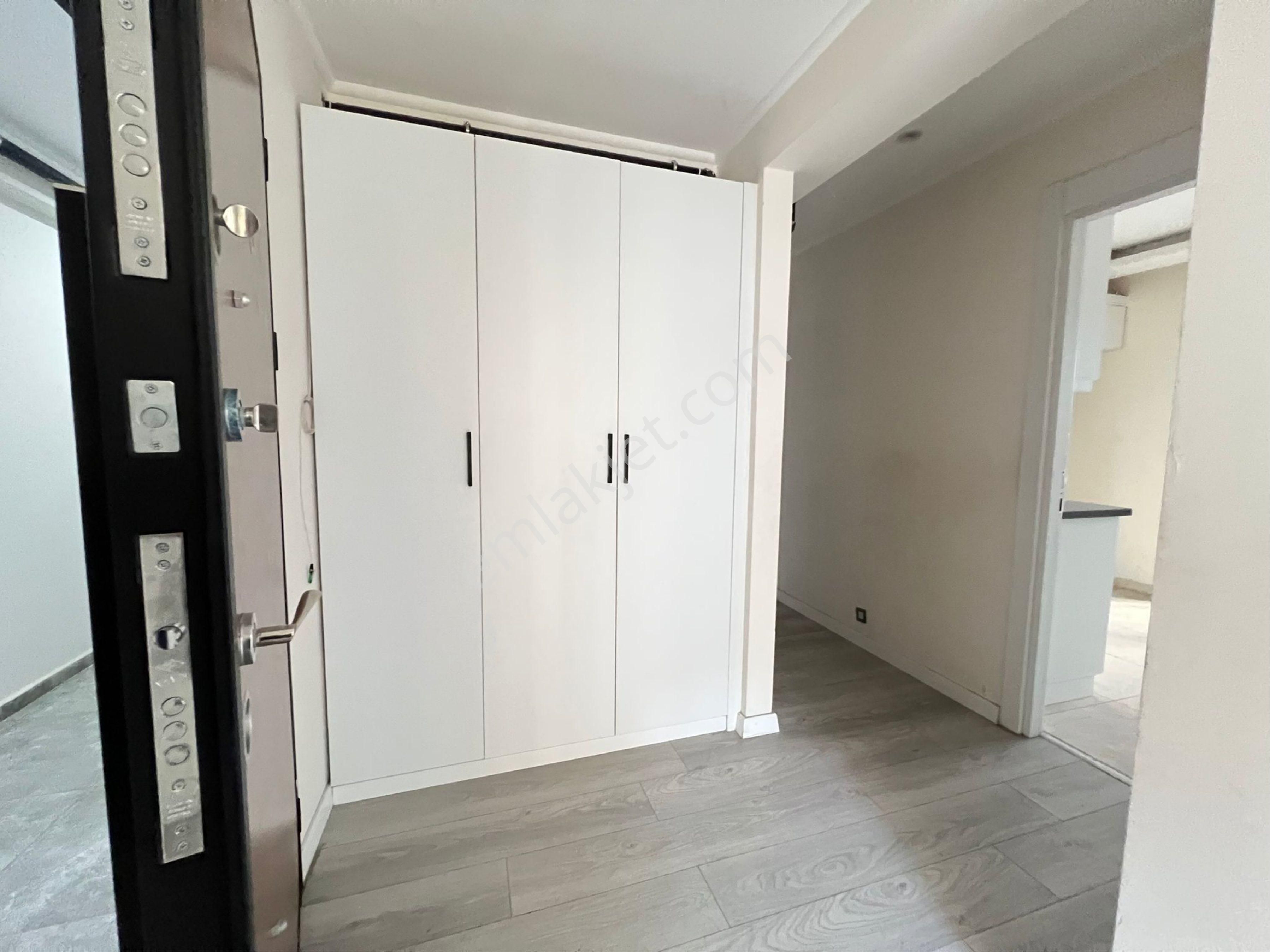 Akalın'dan Bozyaka'da Cadde Üzeri Asansörlü Otoparklı 3+1 Daire - Görsel 9