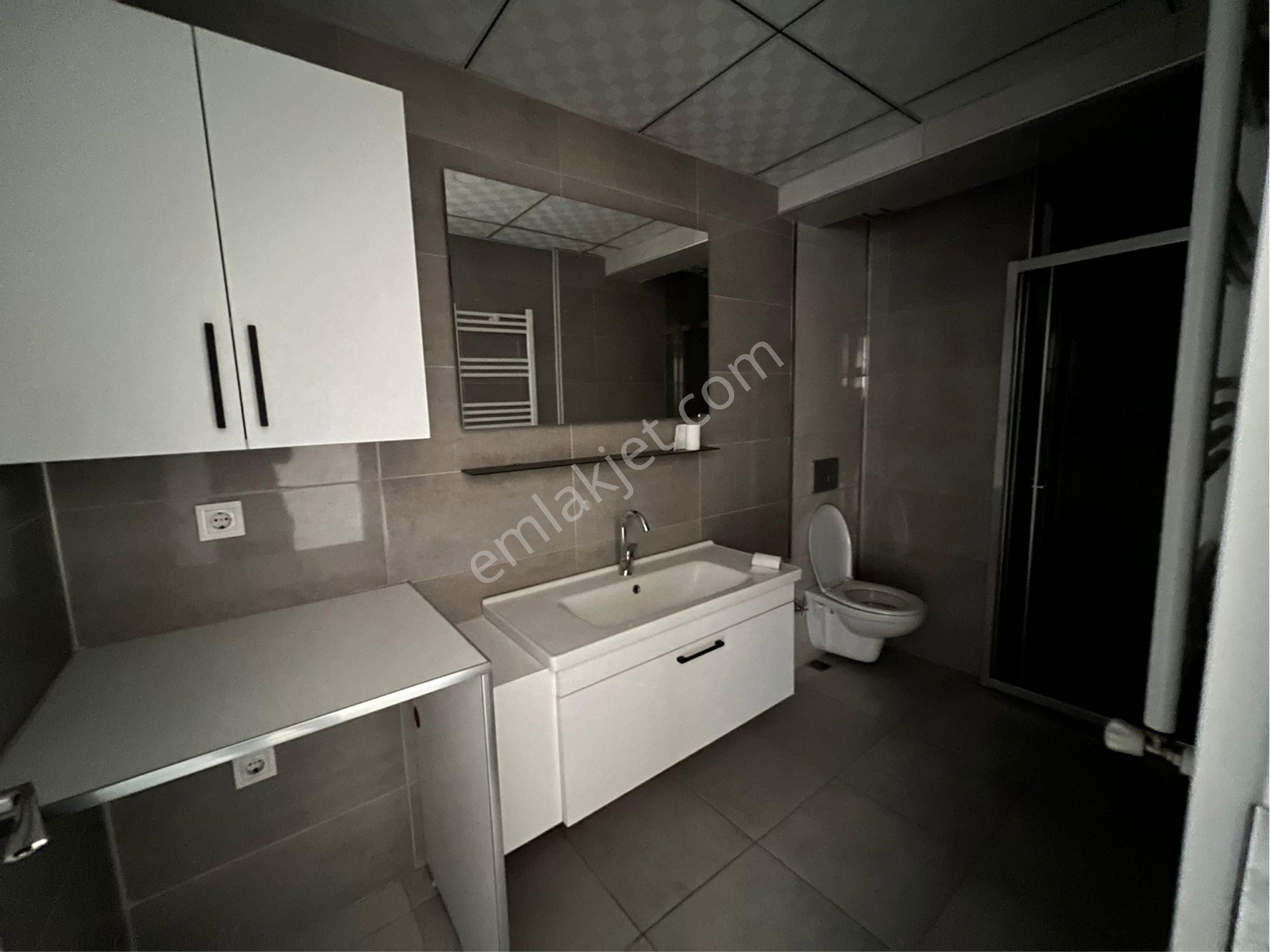 Akalın'dan Bozyaka'da Cadde Üzeri Asansörlü Otoparklı 3+1 Daire - Görsel 24