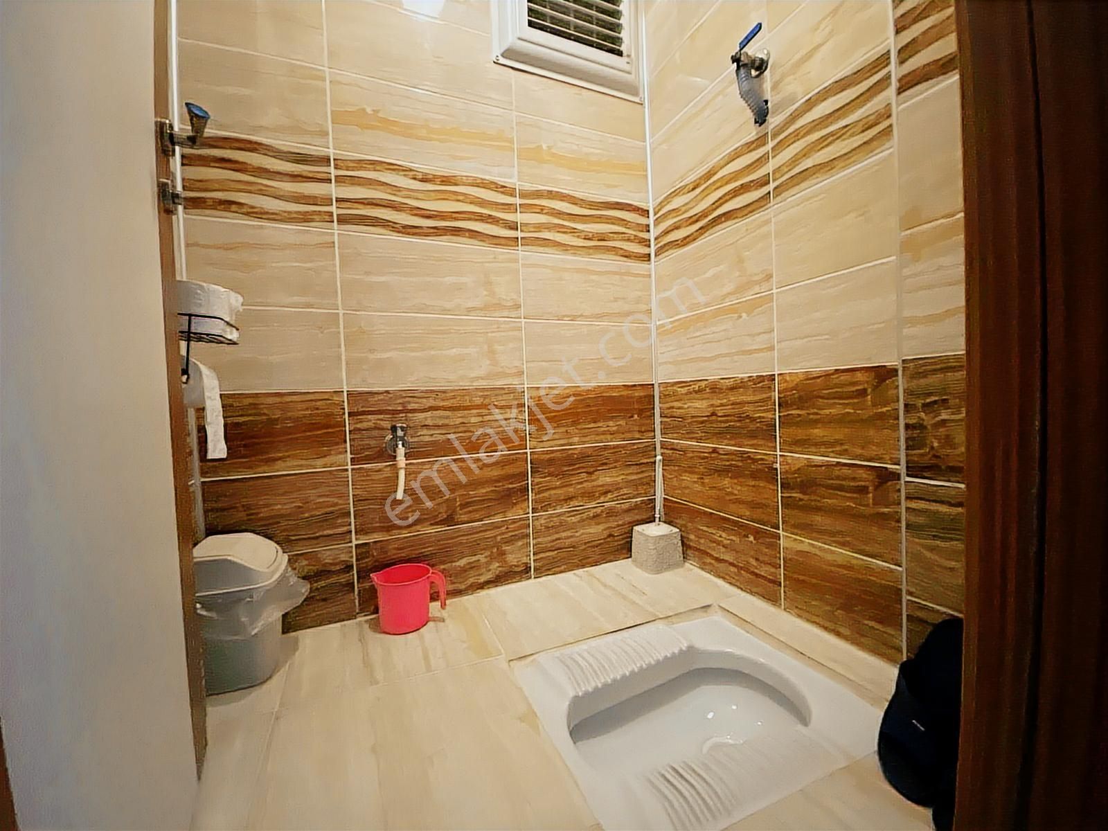 Karadeniz Mahallesinde 3+1 7 Yaşında Arakat Geniş Daire - Görsel 16