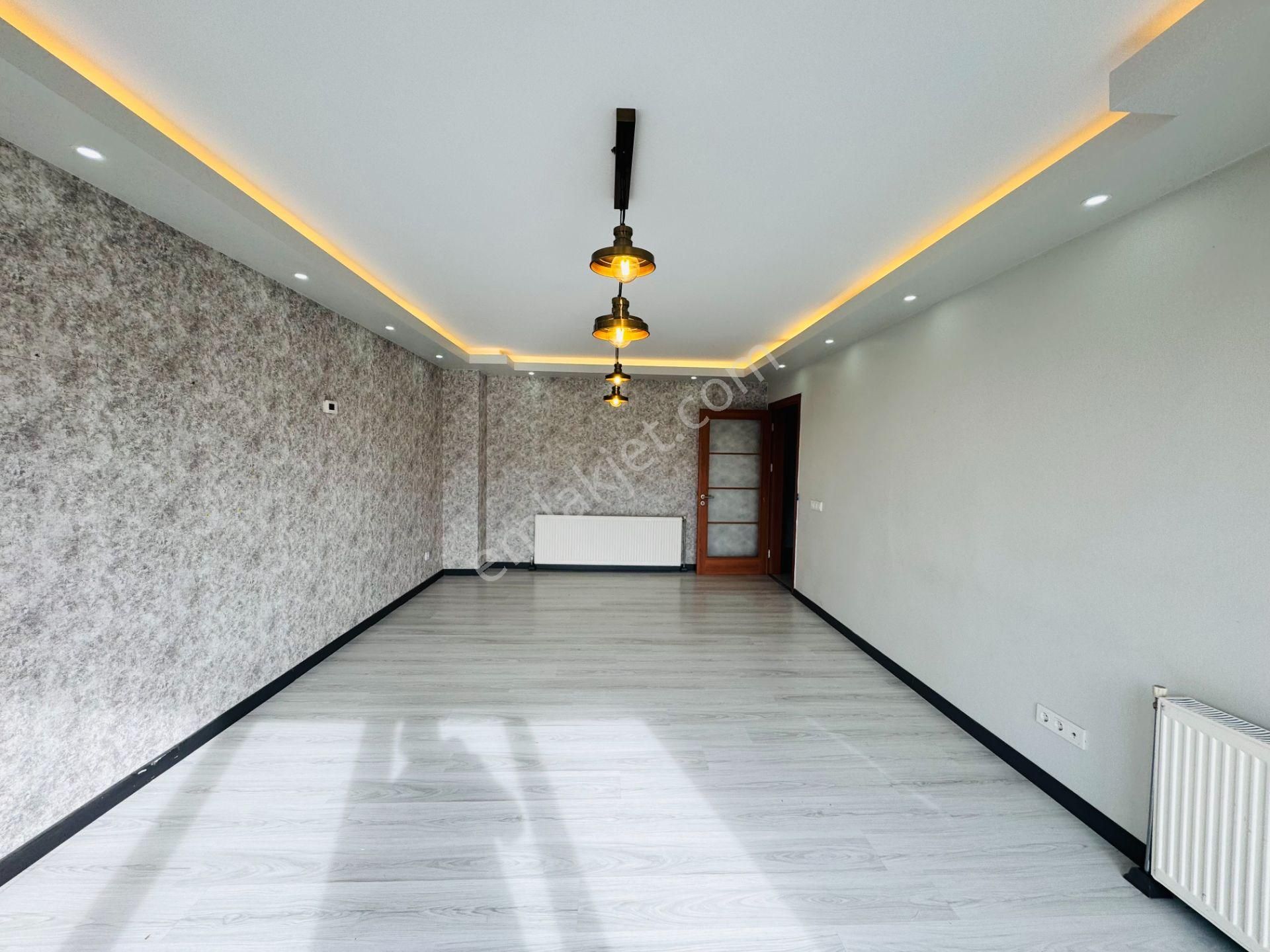 Güven'den Yıldızkent'te Havuzlu ,güvenlikli 5+1 Dubleks Daire