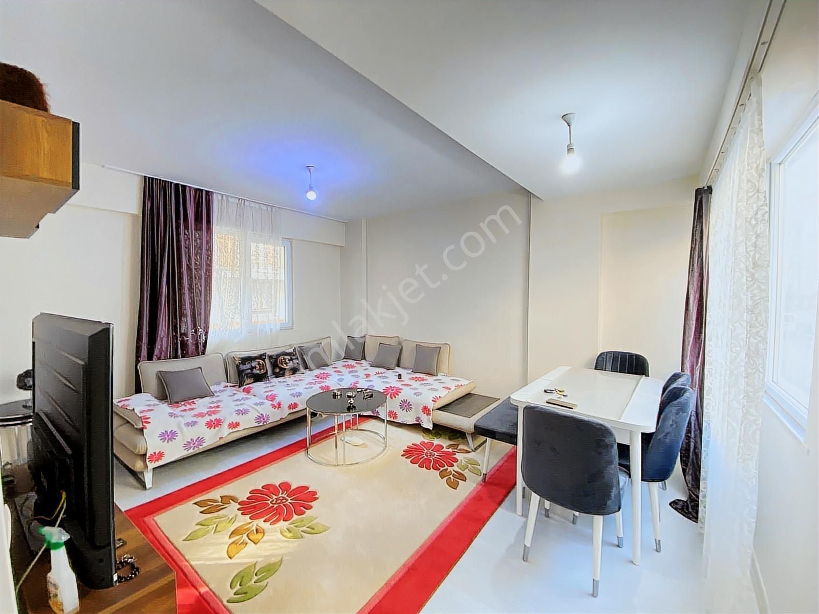 Gaziosmanpaşa Merkezde Yeni Binada Sıfır 2+1 Arakat Daire