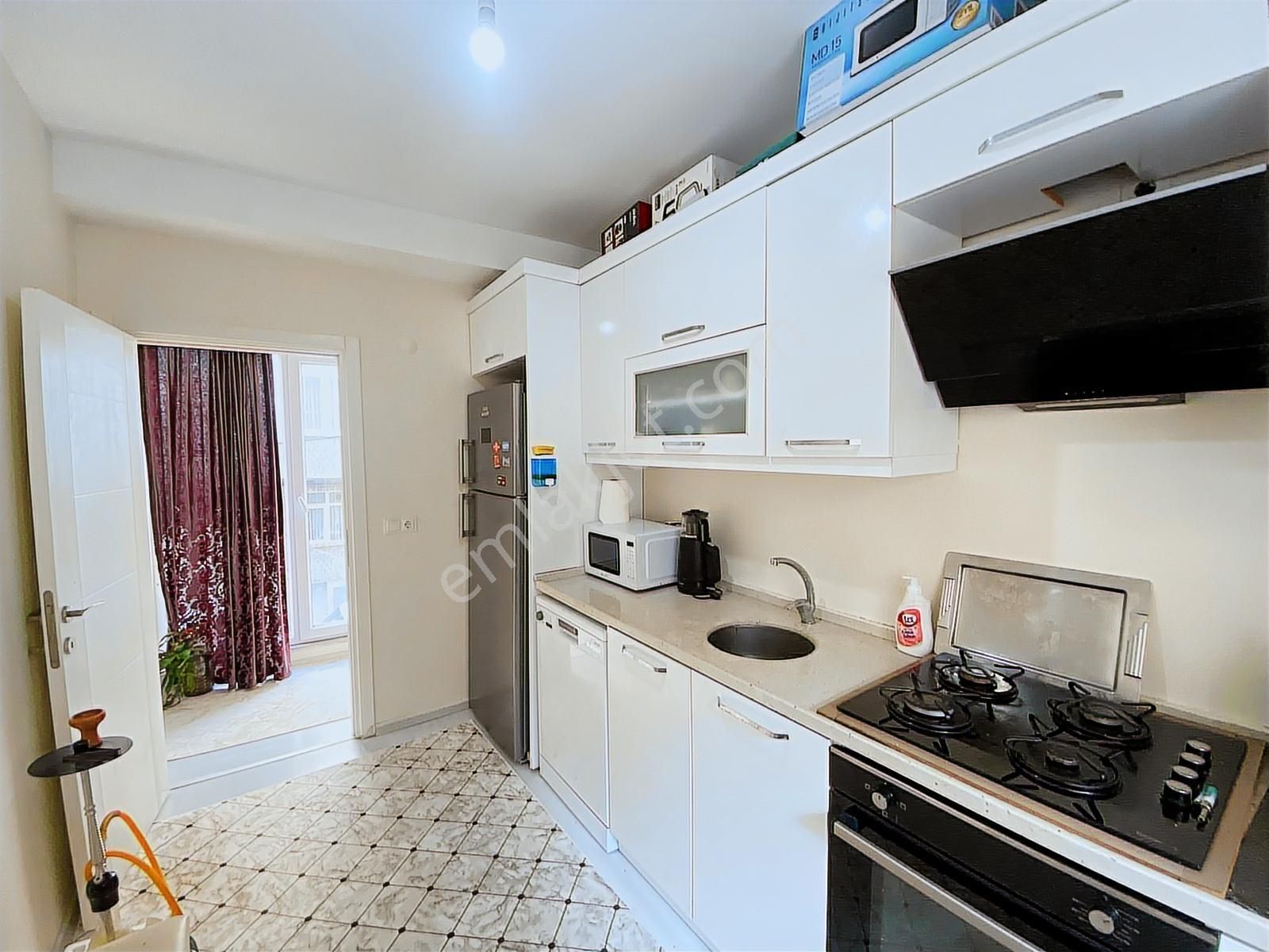 Gaziosmanpaşa Merkezde Yeni Binada Sıfır 2+1 Arakat Daire - Görsel 6