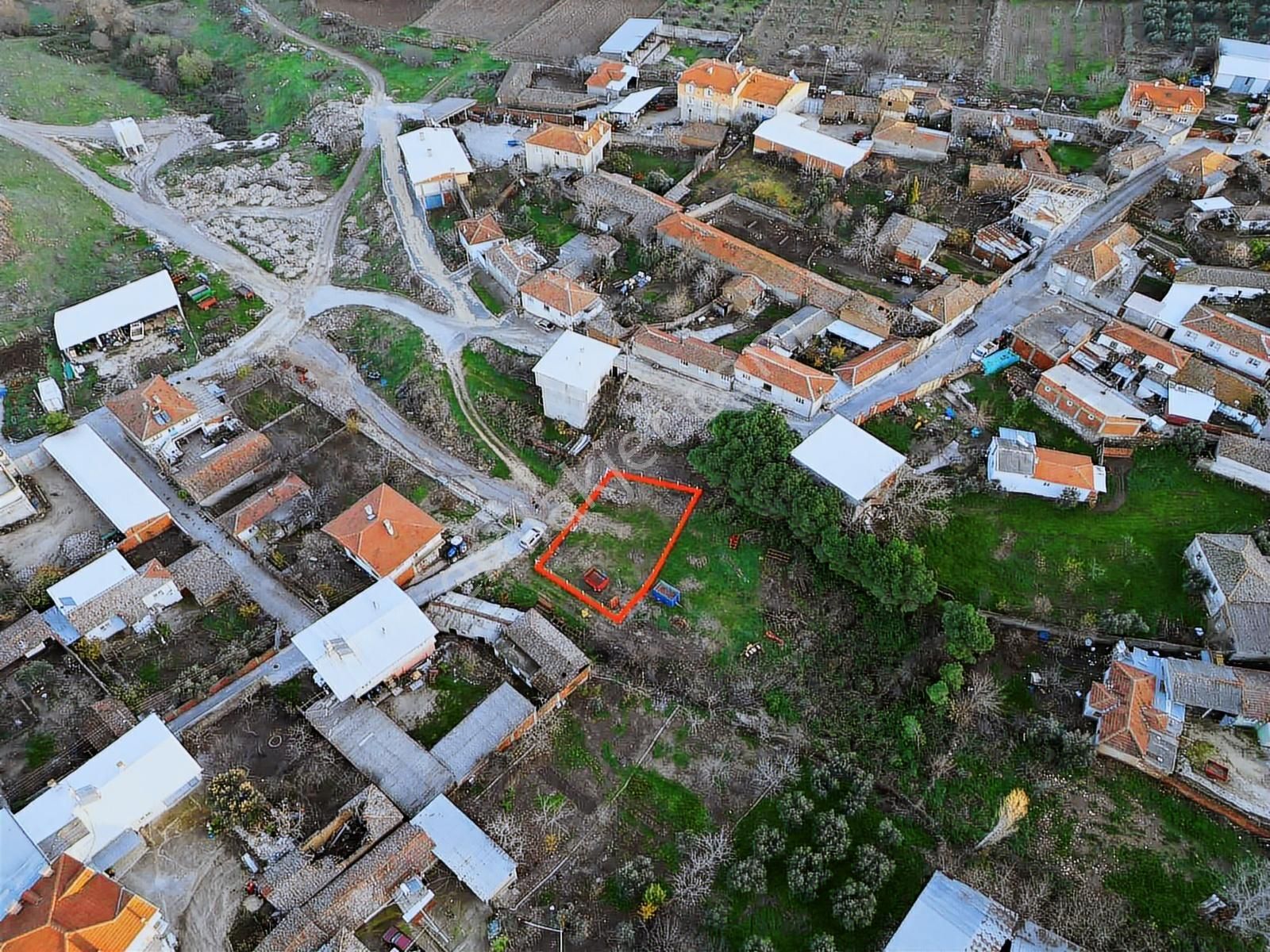 Saygılı'dan Bursa Karacabey Çavuşta 376 M2 Köyiçi İmarlı Arsa