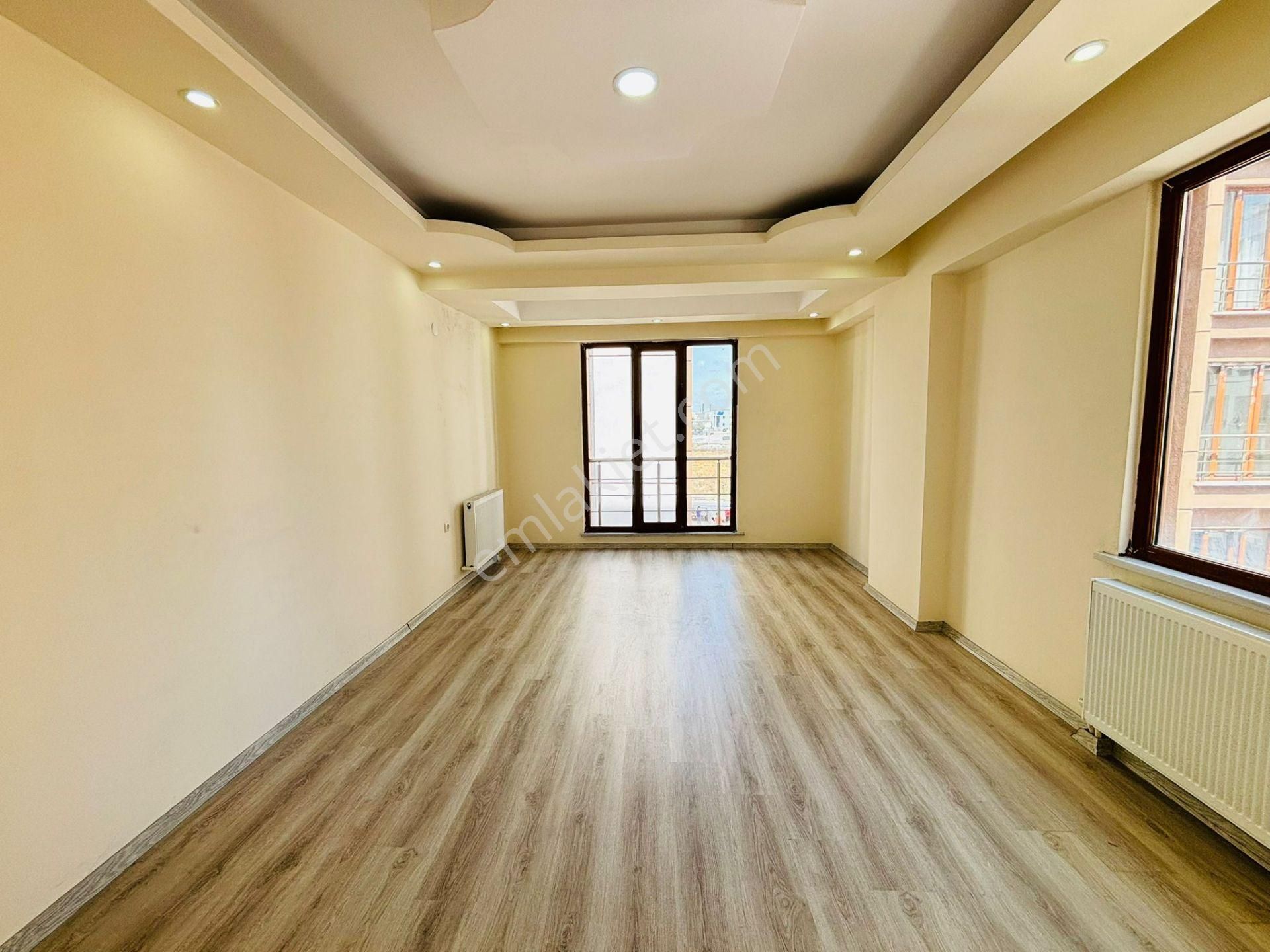 Güven'den Site İçi 7/24 Güvenlikli K.otoparklı 2+1 Arakat Daire - Görsel 3