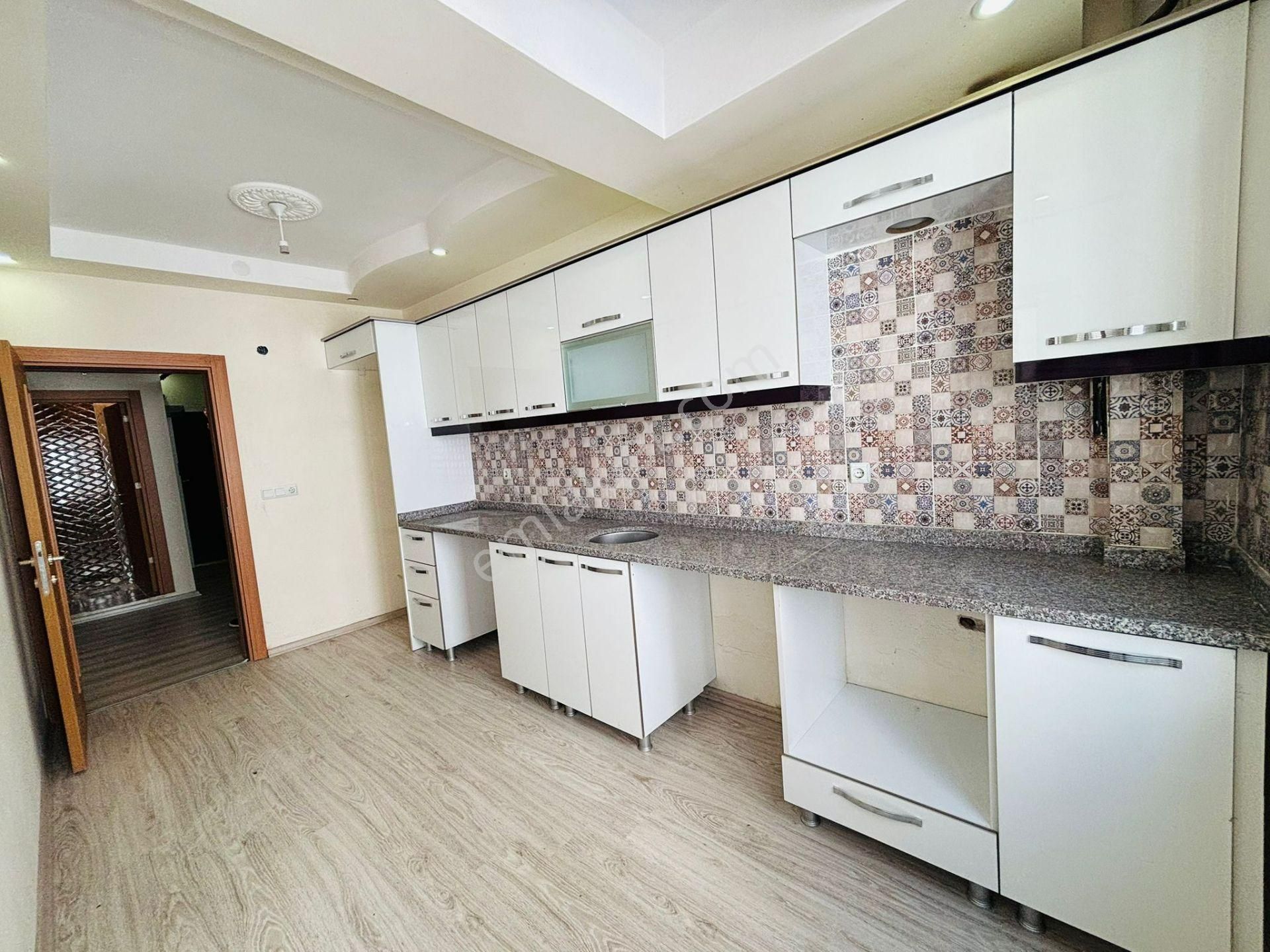 Güven'den Site İçi 7/24 Güvenlikli K.otoparklı 2+1 Arakat Daire - Görsel 13