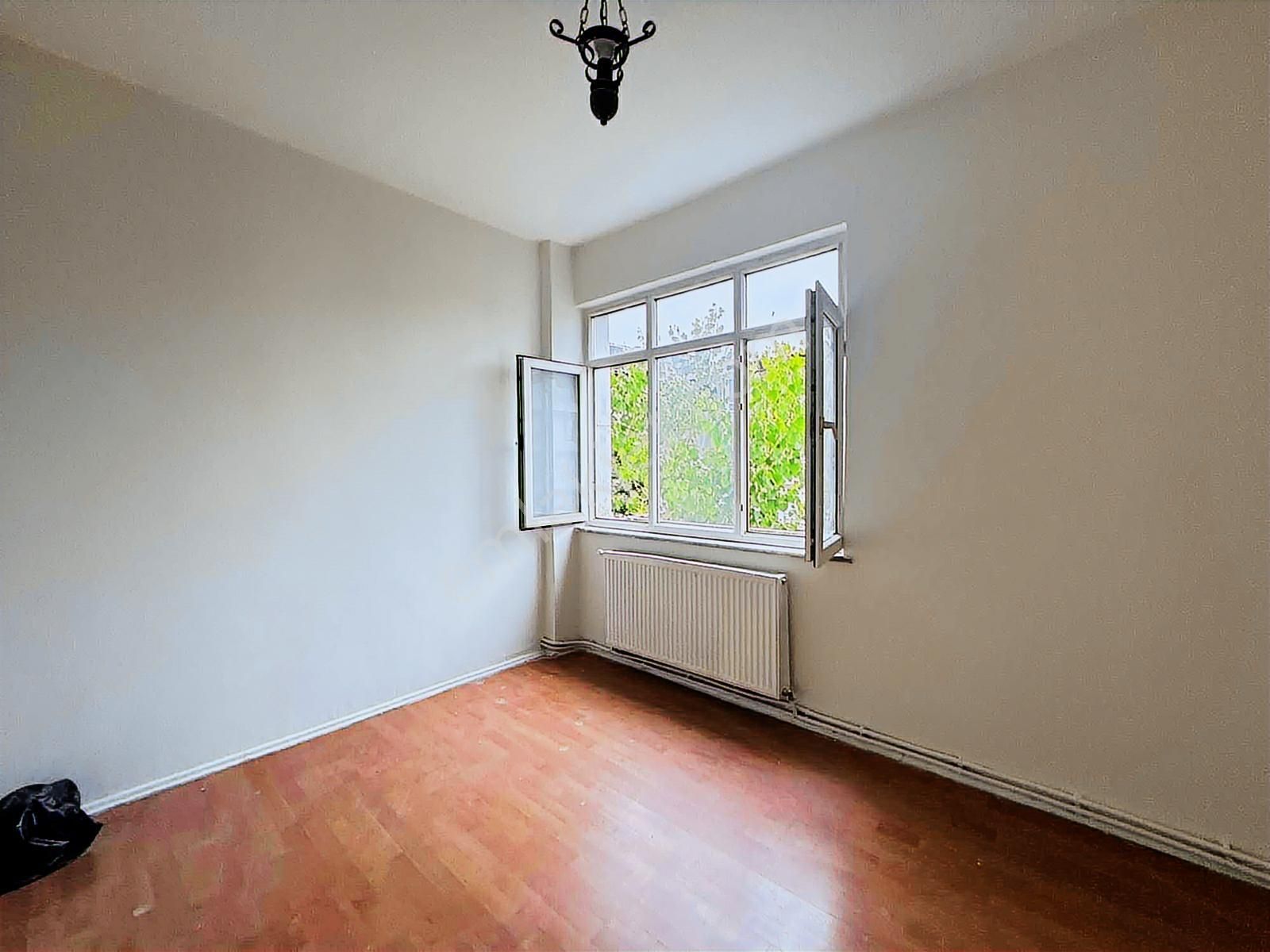 Kaçmaz Fırsat! Satılık 2+1 Daire Acıbadem Hastanesi 100 Metre - Görsel 6