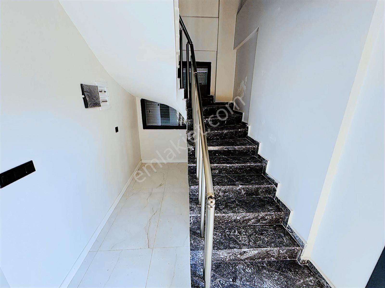 Güzelçamlı'da Siteden Bağımsız Tam Müstakil 3+1 Sıfır Villa - Görsel 22