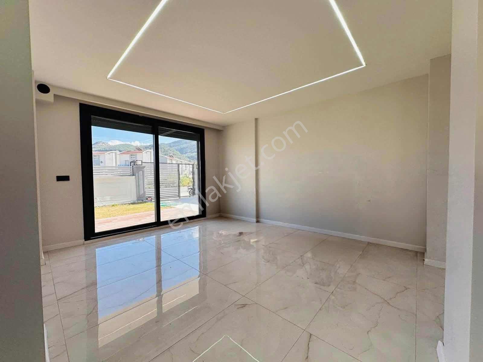 Güzelçamlı'da Siteden Bağımsız Tam Müstakil 3+1 Sıfır Villa - Görsel 35