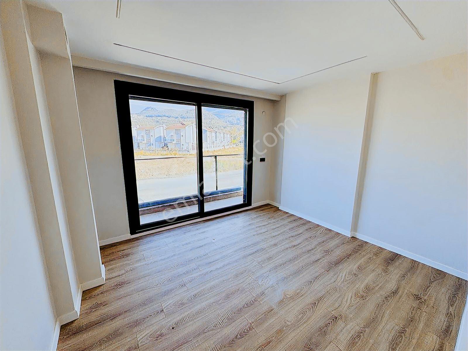 Güzelçamlı'da Siteden Bağımsız Tam Müstakil 3+1 Sıfır Villa - Görsel 34