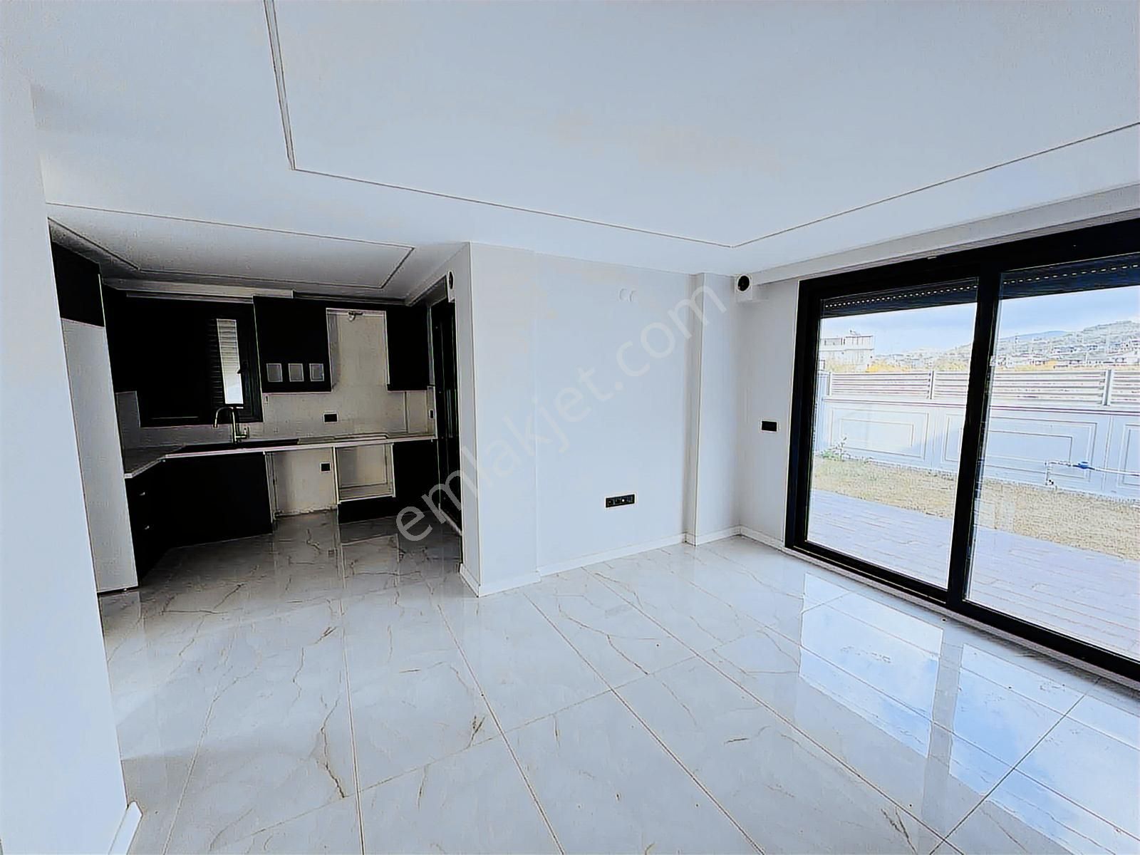 Güzelçamlı'da Siteden Bağımsız Tam Müstakil 3+1 Sıfır Villa - Görsel 13