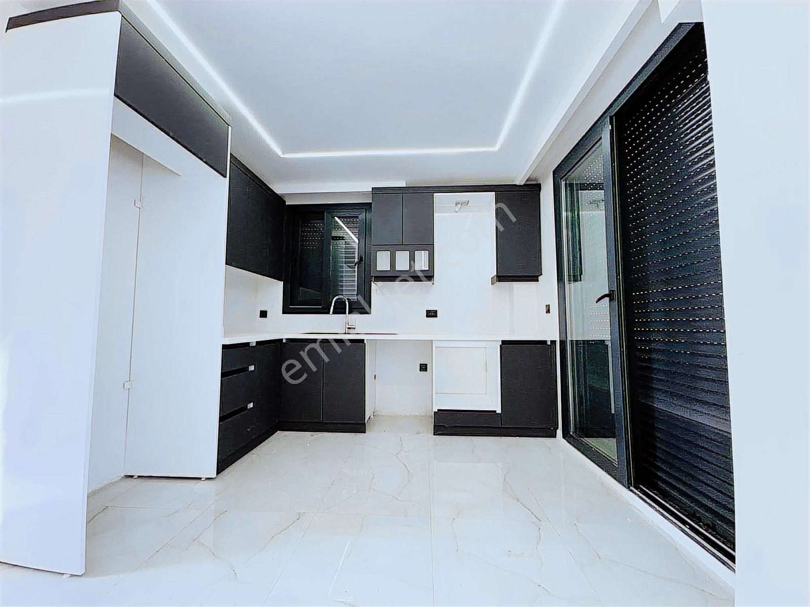 Güzelçamlı'da Siteden Bağımsız Tam Müstakil 3+1 Sıfır Villa - Görsel 2