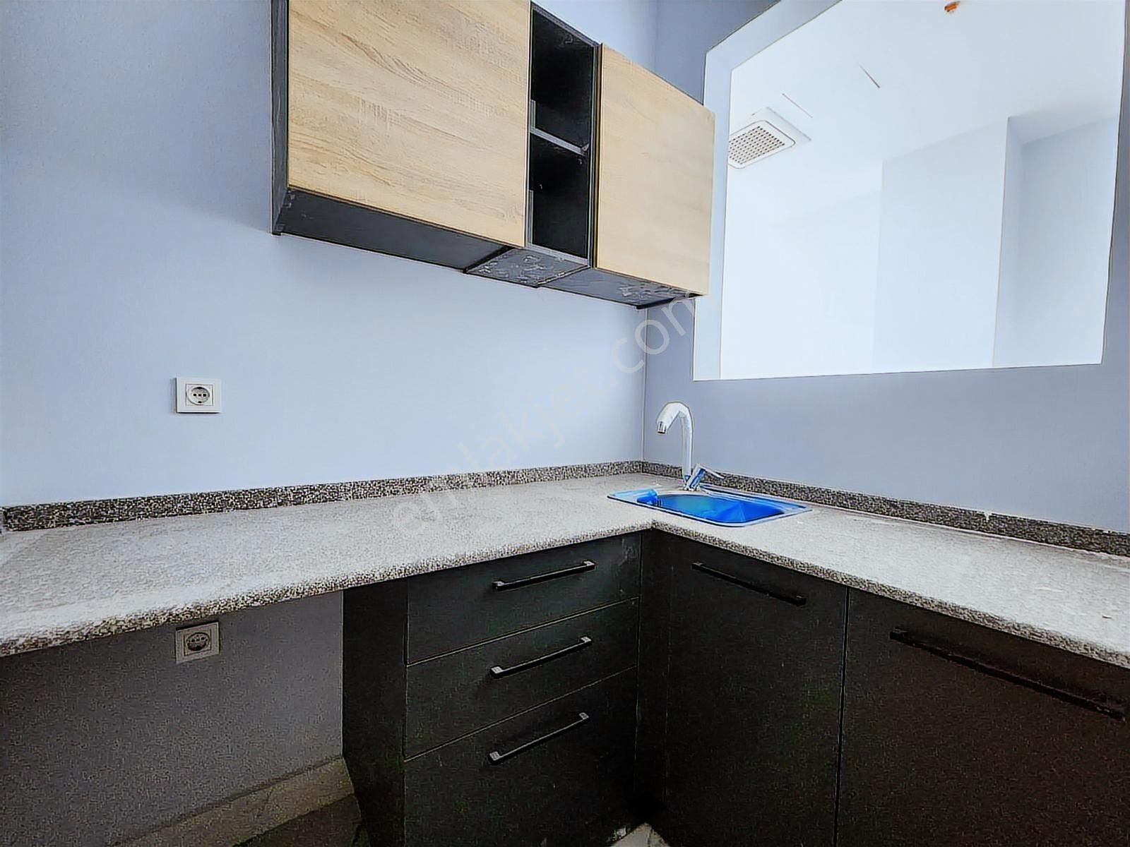 Lookhause'dan Okumuşlar Plaza'da Satılık Balkonlu Ofis - Görsel 18