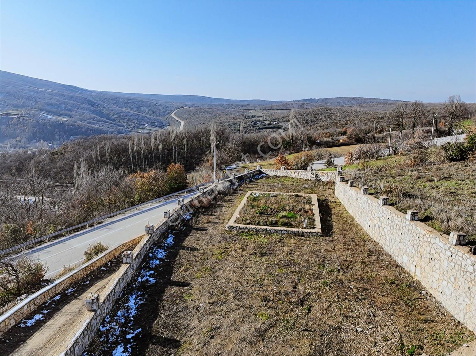 Lookhause'dan İnegazı Asfaltına Cephe 1800m² Bahçe - Görsel 4