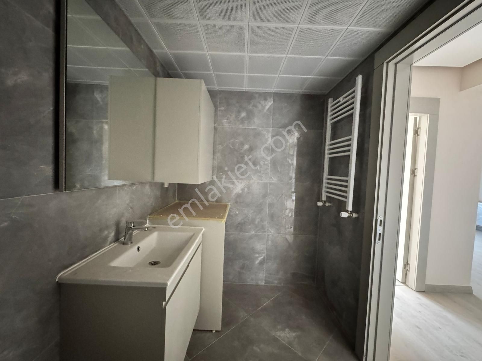Kaçmazer'den Merkezi Konumda Kiralık 1+1 Daire - Görsel 4