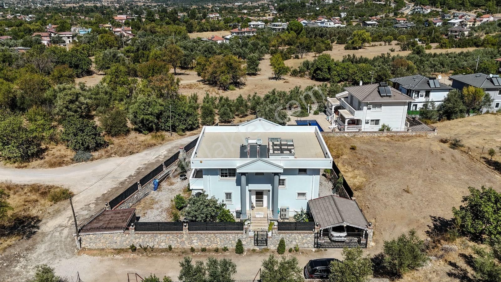 Fethiye Üzümlü Mahallesinde Satılık 5+1 Villa - Görsel 9