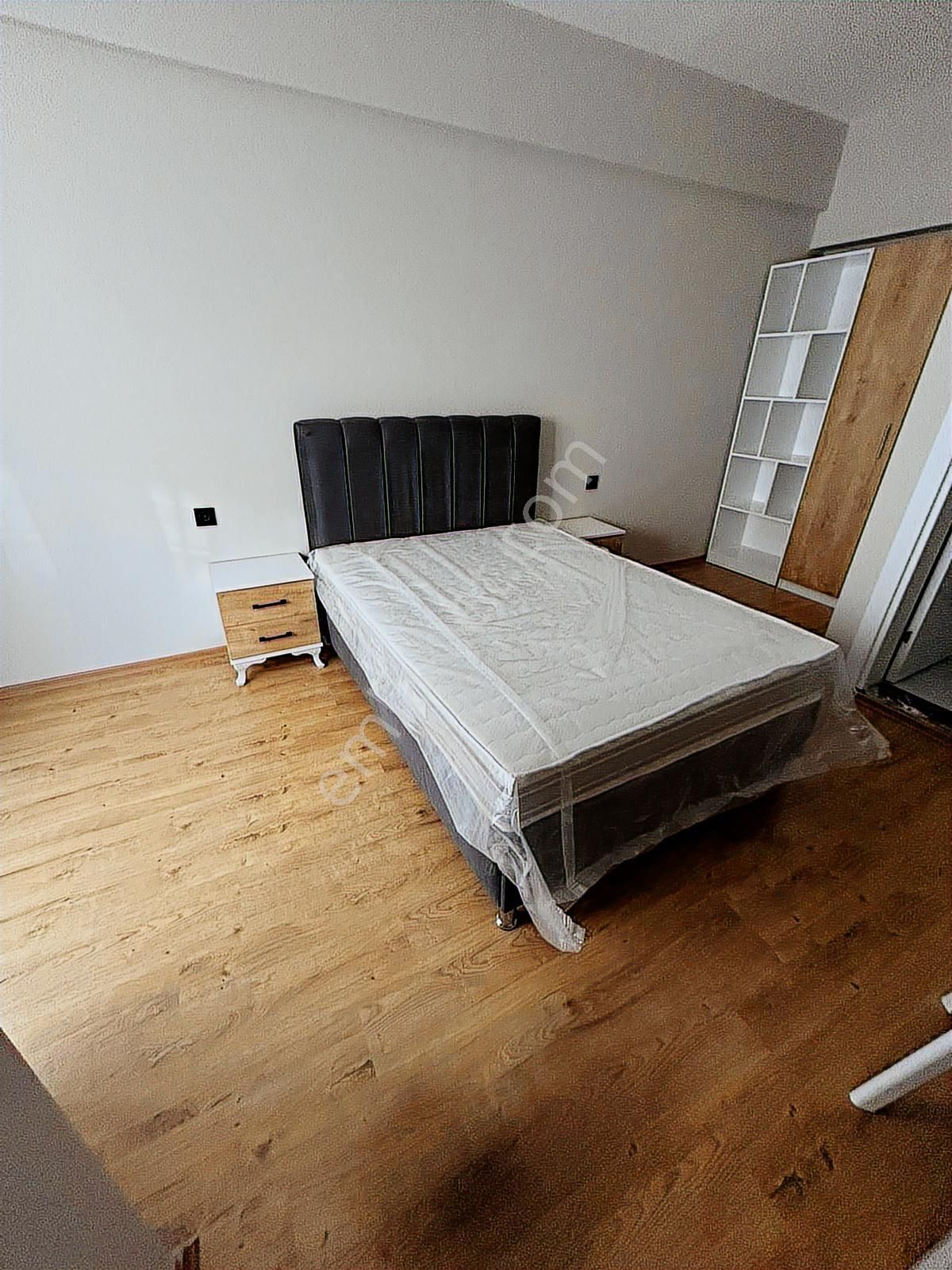 Özlüce'de Ultra Lüx Eşyalı 1+1 Bahçe Dublex Kiralık Daire - Görsel 27