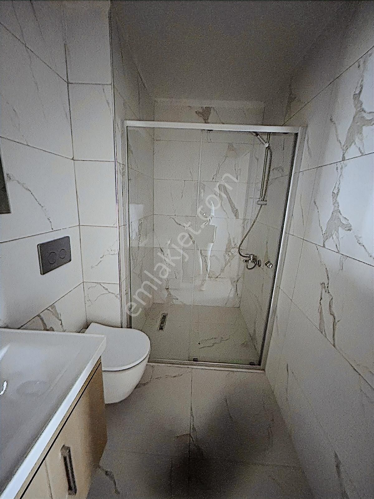 Özlüce'de Ultra Lüx Eşyalı 1+1 Bahçe Dublex Kiralık Daire - Görsel 11