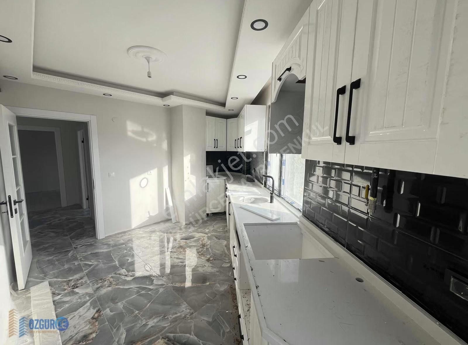 Özgürce Gyd'den Atatürk Caddesi Üzeri Fırsat 2+1 Ara Kat - Görsel 10