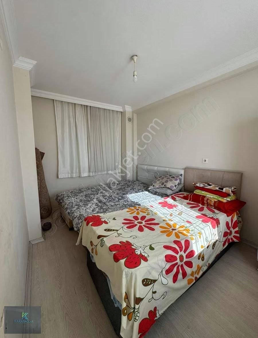 Adatepe Mahallesinde Eşyalı 1+1 Teraslı Daire - Görsel 2