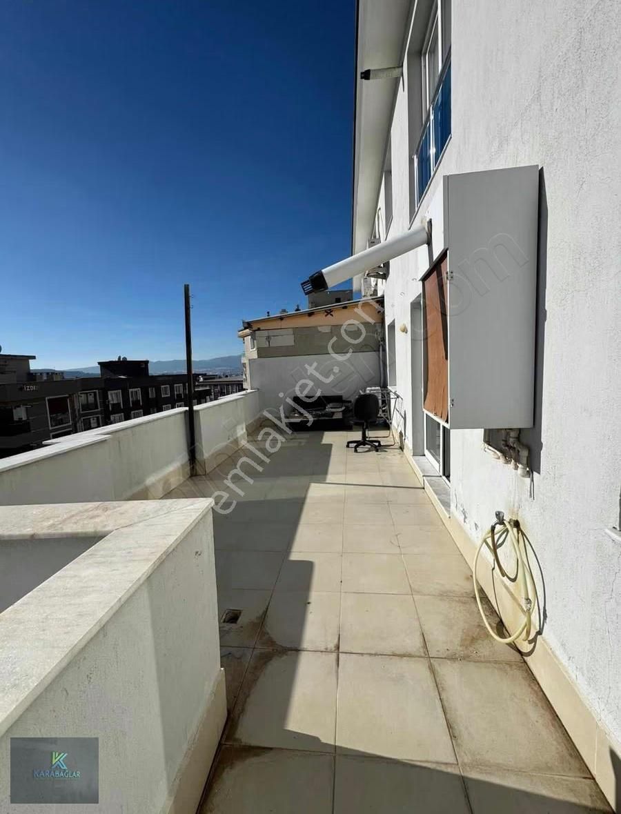 Adatepe Mahallesinde Eşyalı 1+1 Teraslı Daire - Görsel 13