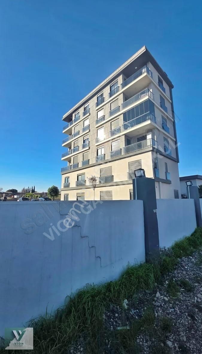 Rezan Kiraz'dan Altıntaş Kent Modern Sitesi'nde Havuzlu 2+1 - Görsel 8