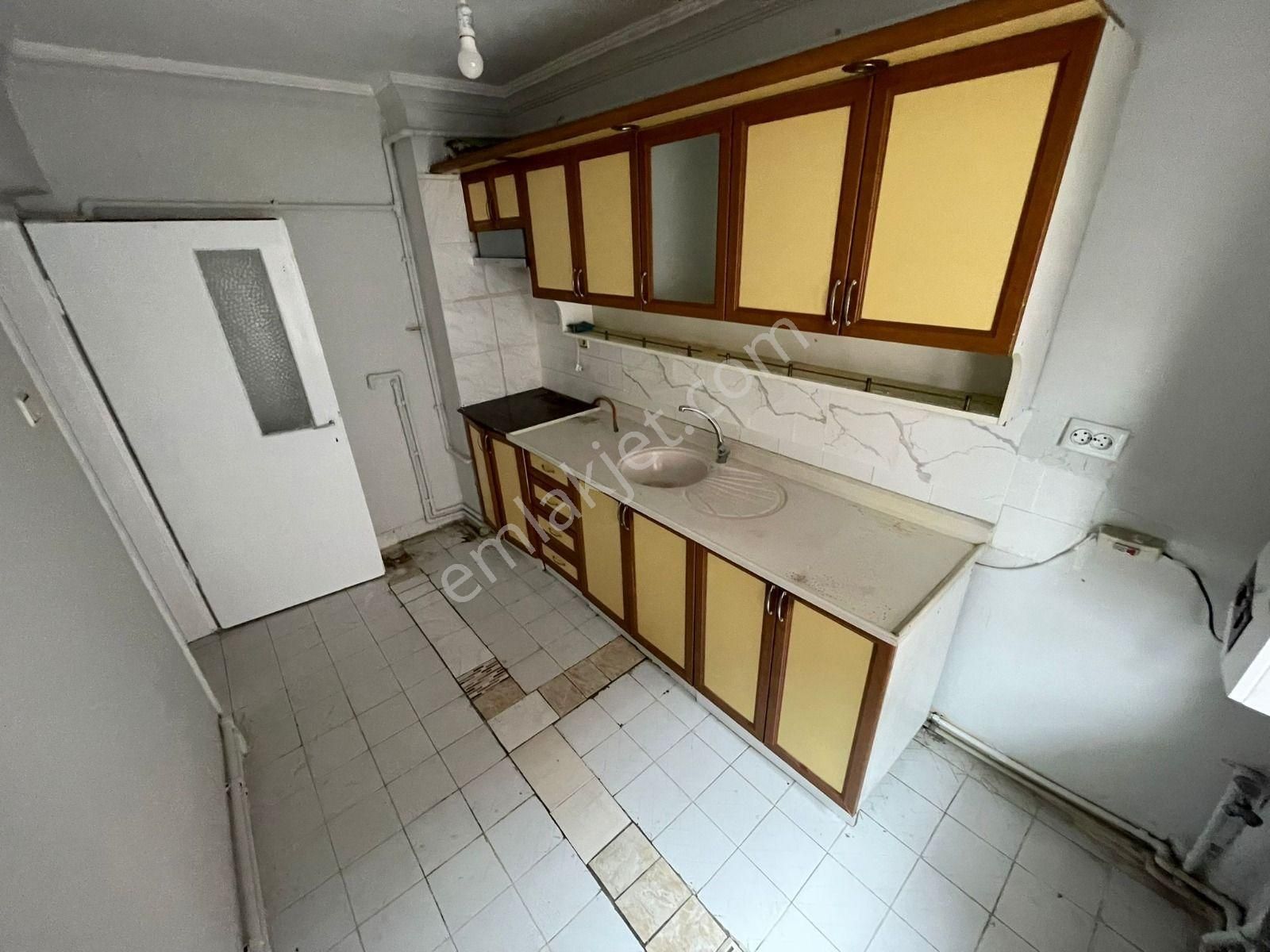 Sincan İstasyon Mhde 3+1 Ara Kat Çift Balkonlu Harika Konumda Daire - Görsel 3