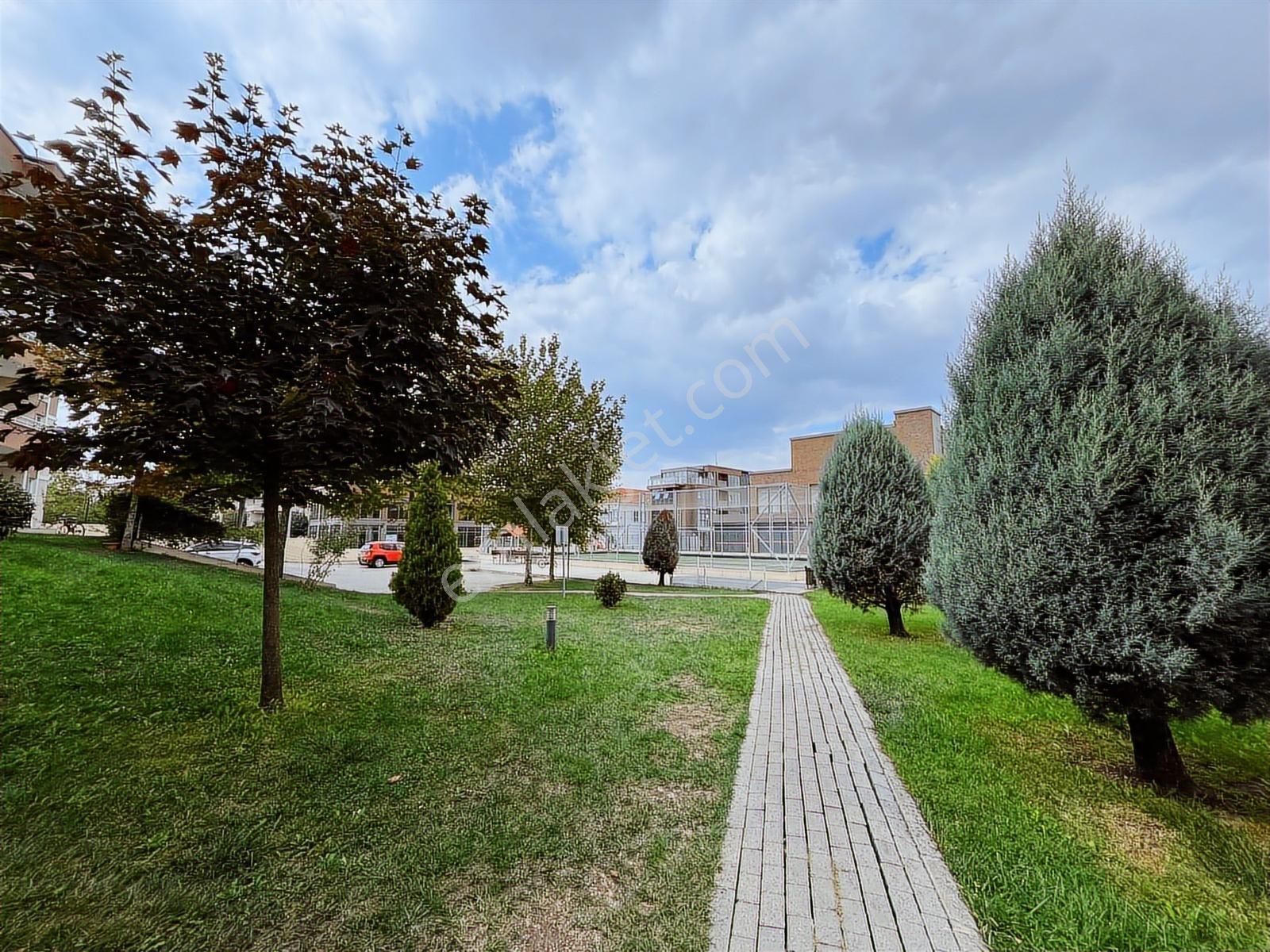 Asies Global Evimiz Kocaeli Site 3+1 Kapalı Otoparklı Köşe Daire - Görsel 36