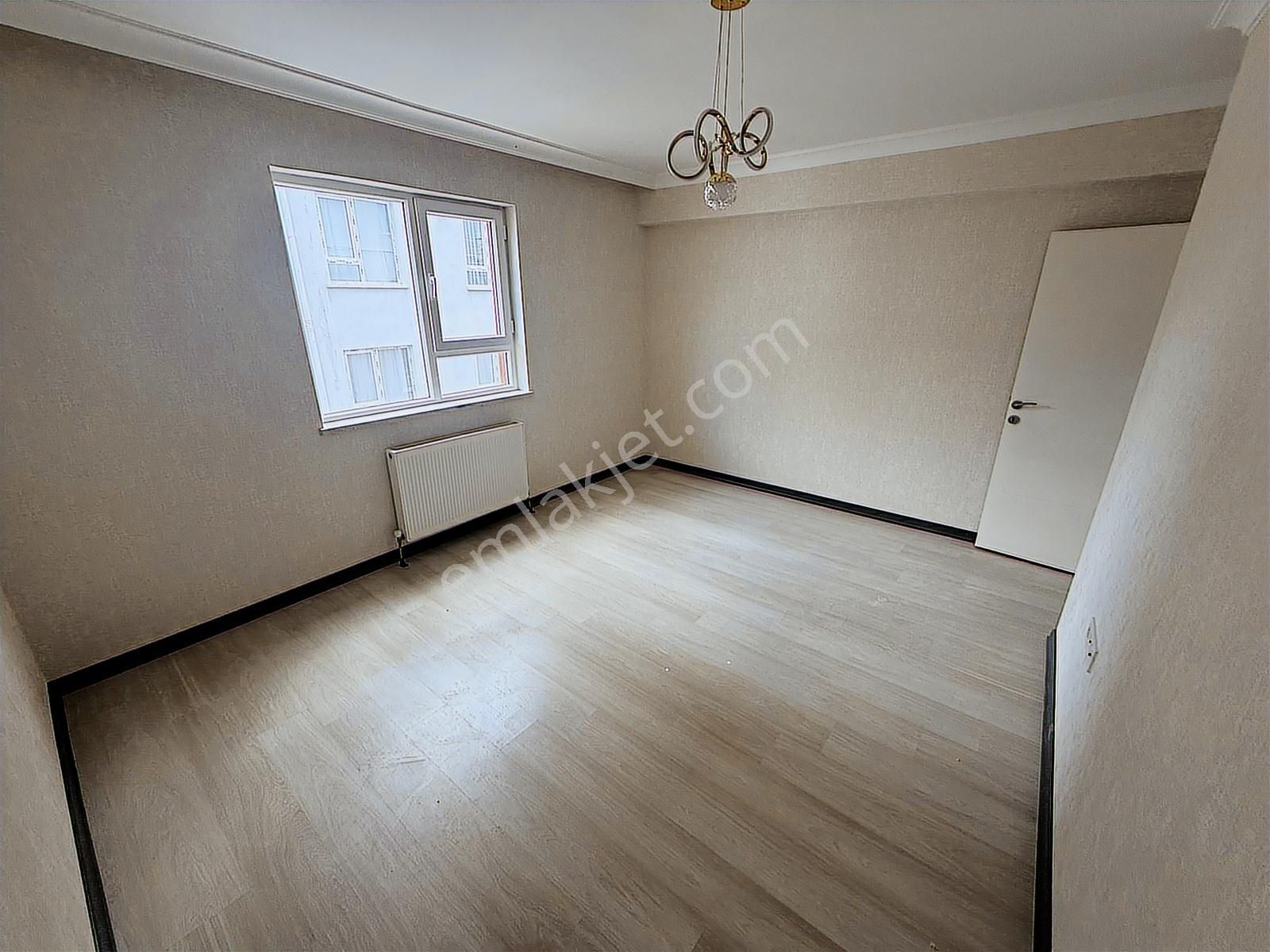 Evin Bizde Garantiden Emsalerinin Altında 3+1 Full Yapılı Daire - Görsel 7