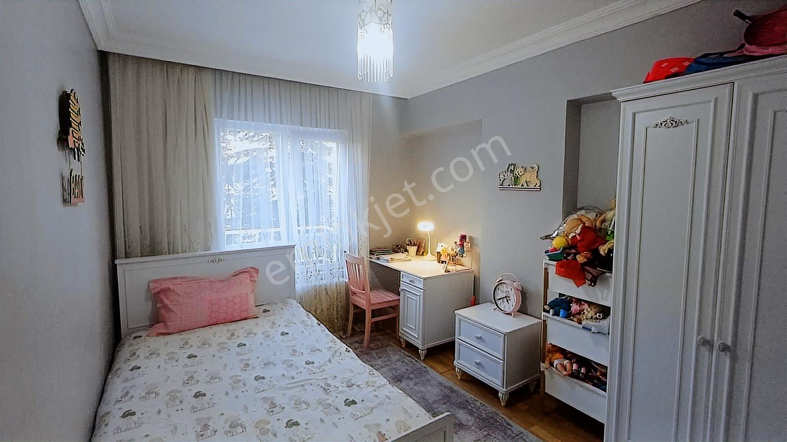 Topçu Mah.çarşamba Pazarına Yakın Geniş Bakımlı Satılık 3+1 - Görsel 9