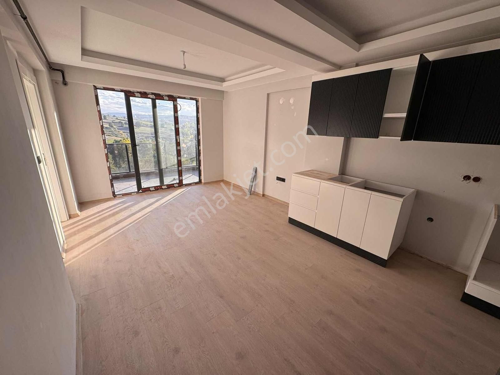 Atakent 19 Mayıs Bulvarına Yakın Satılık Lüks 1+1 Daire