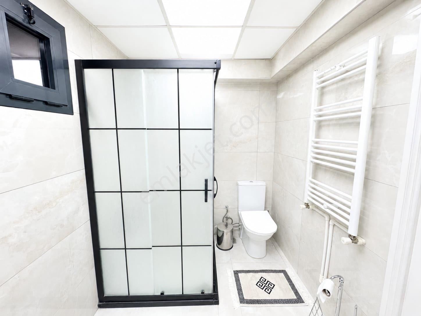 Koyuncuoğlu Sitesi’nde Manzaralı Ara Kat 3+1 | Masrafsız | 150m² - Görsel 13