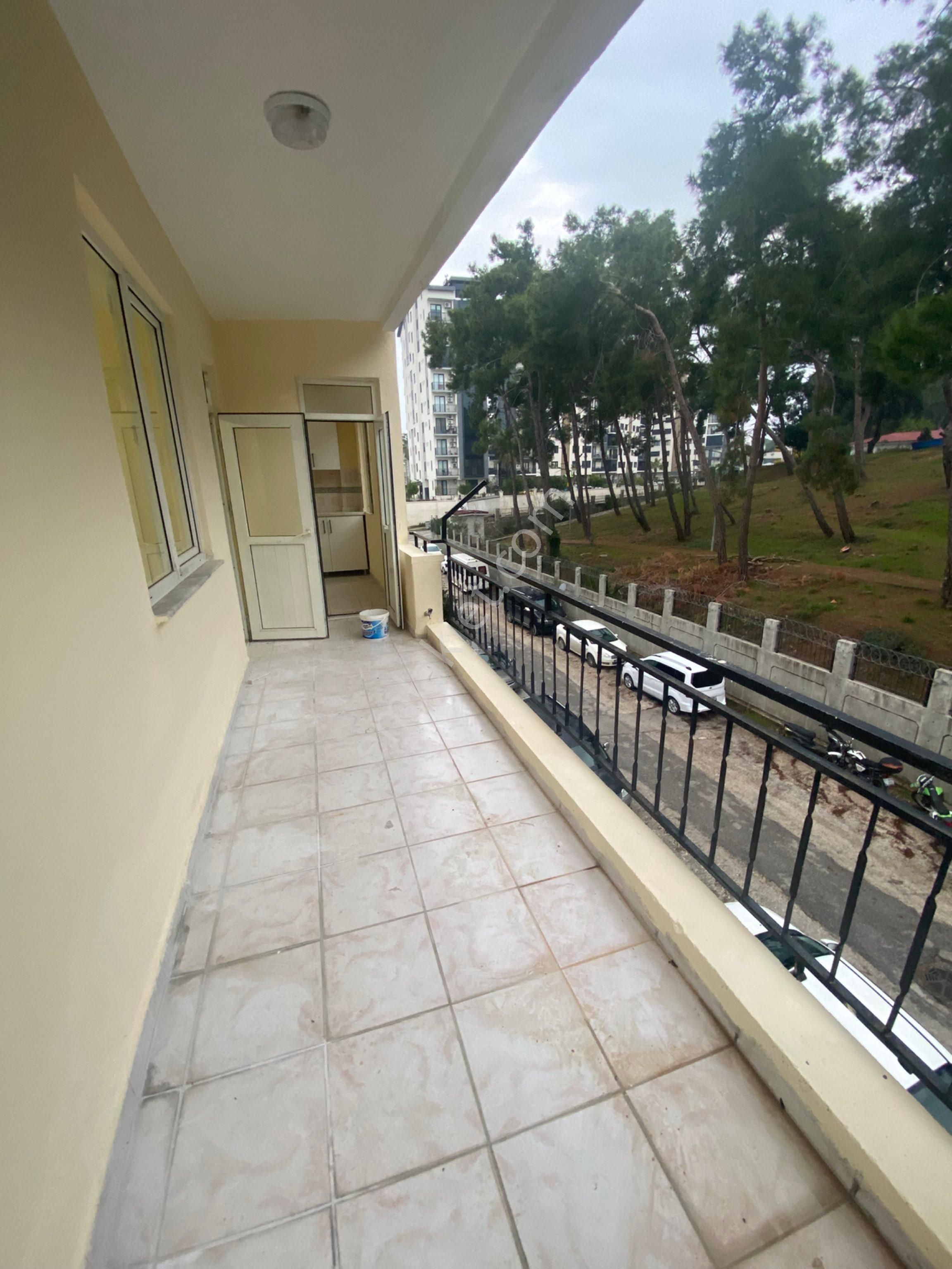 Kavaklı Mahallesi’nde 3 + 1 Üçüncü Kat Çatısız Daire Satılıktır - Görsel 7