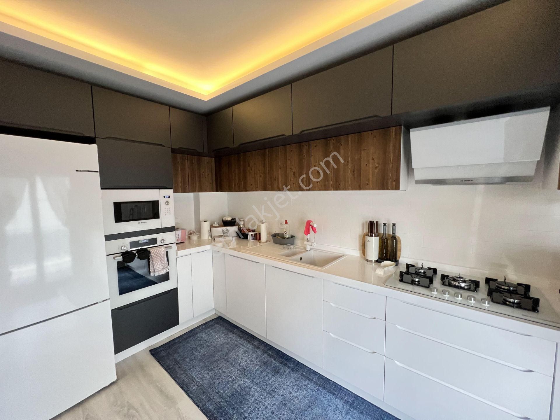 Balıkesir Ayvalık Cunda Da Satılık Harika Dubleks Bodrumlu Villa - Görsel 9