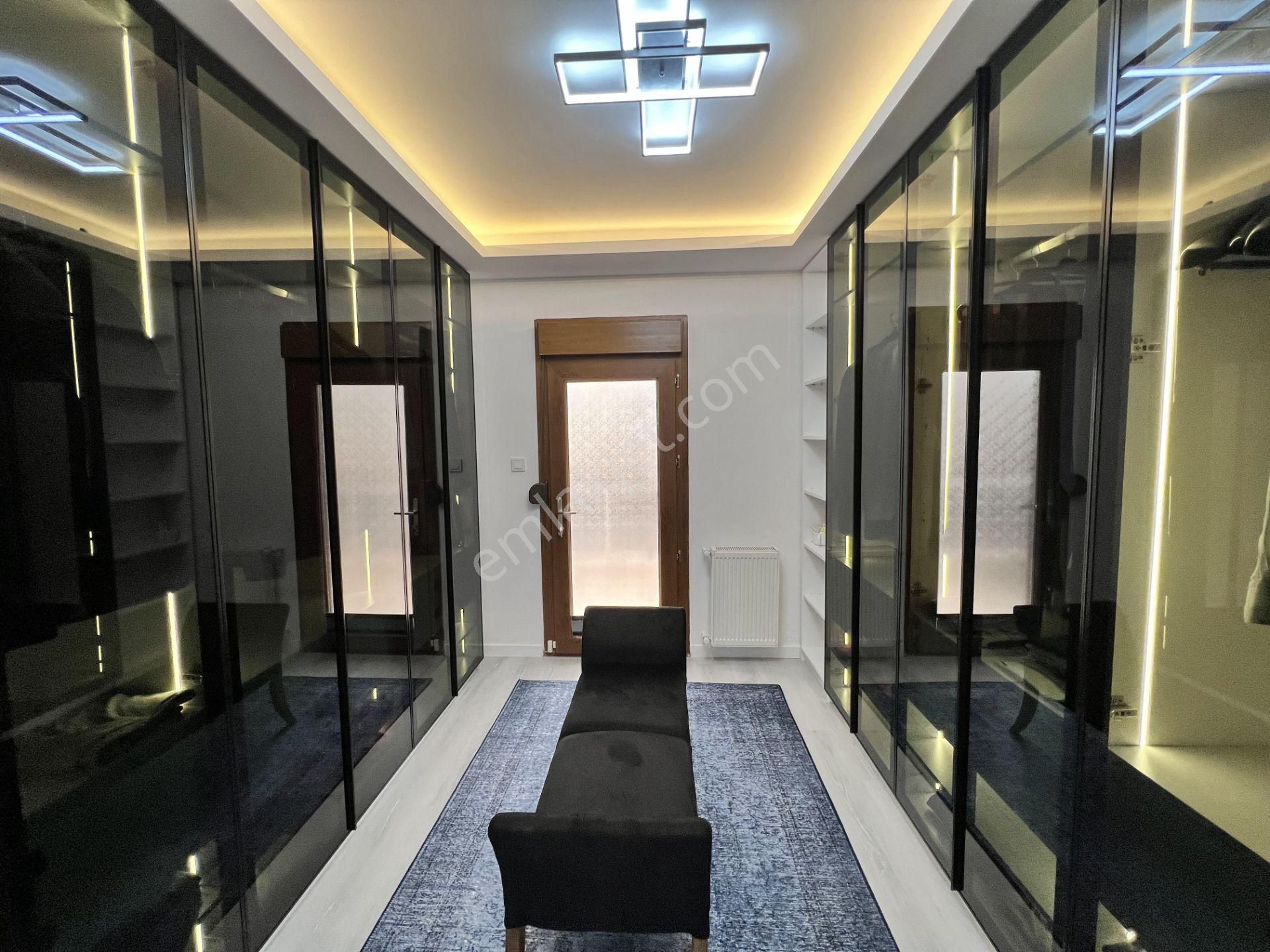 Balıkesir Ayvalık Cunda Da Satılık Harika Dubleks Bodrumlu Villa - Görsel 13