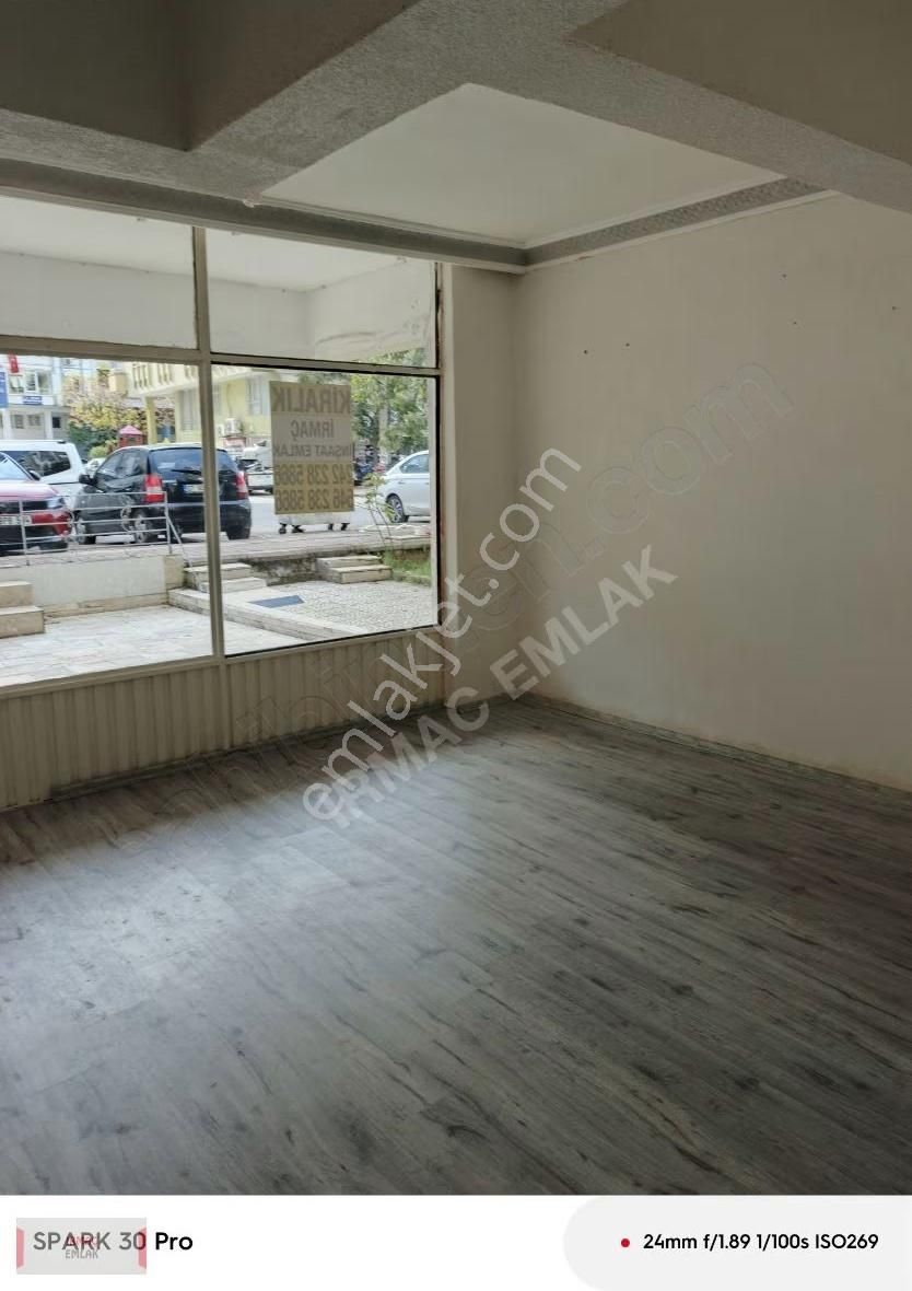 Hamidiye Cad. Üzerinde Kiralık Dükkan - Görsel 15