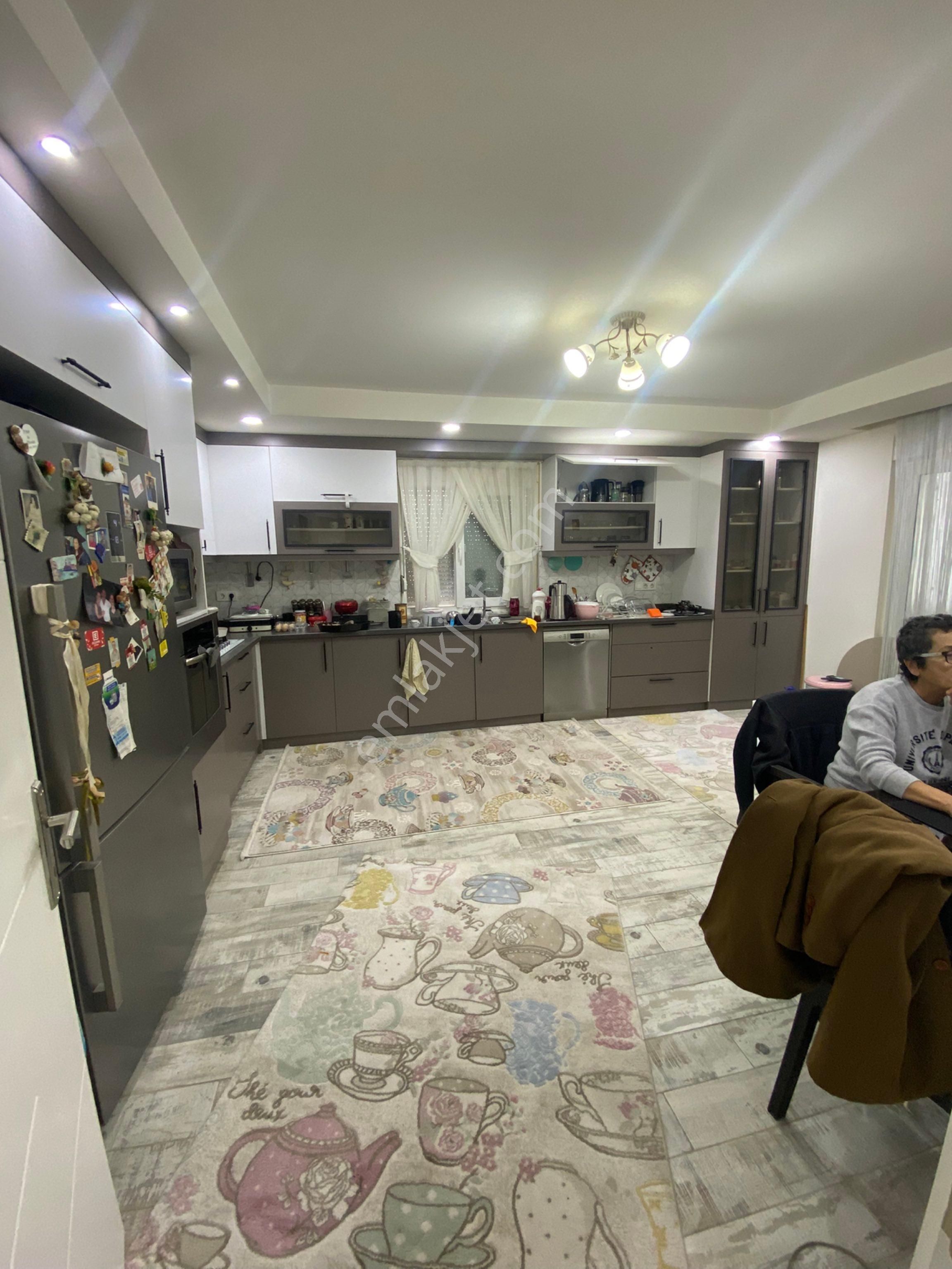 Sarılar Mahallesi’nde 610 Metrekare Arsa İçerisinde 4 + 1 Villamız Satılıktır - Görsel 24