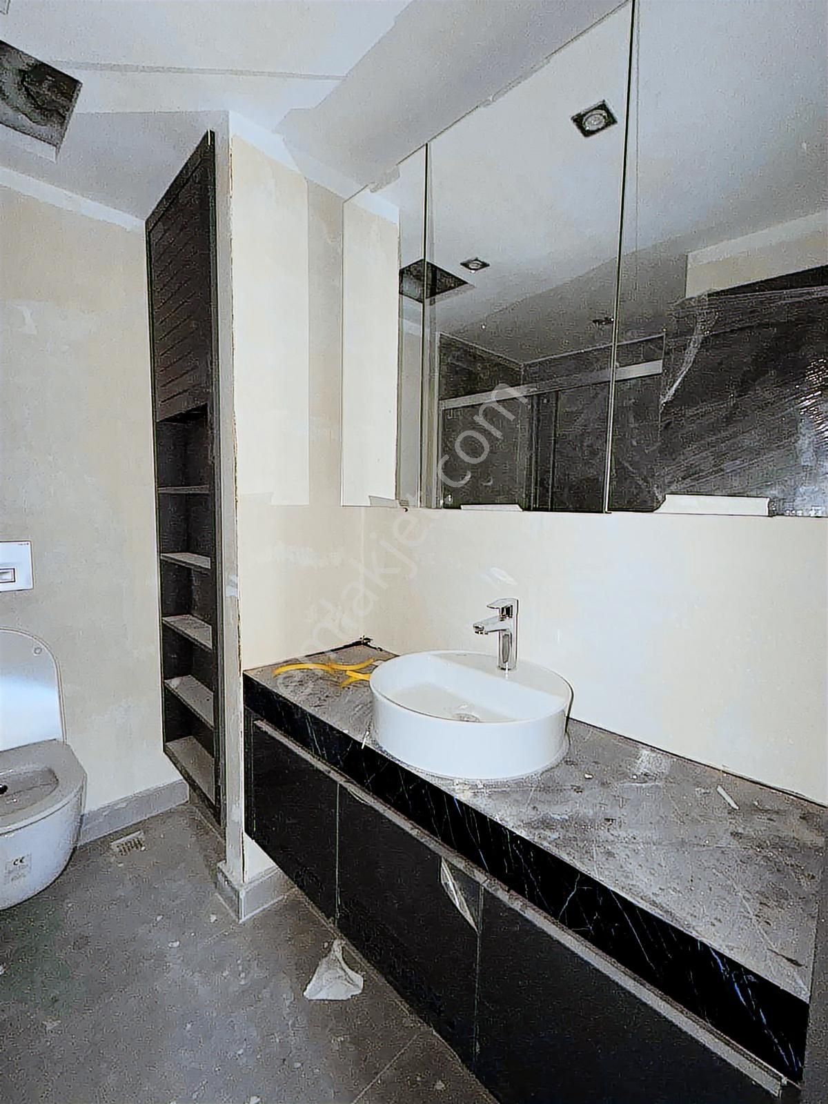 Total'den Kıyıboyu Bulvar Üzerinde Sosyal Donatılı Sıfır Sitede - Görsel 10