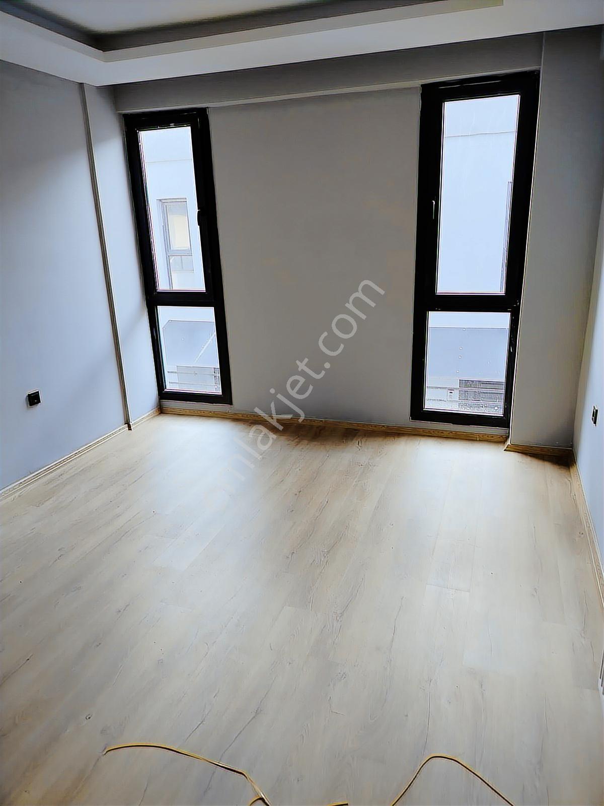 Kozan Gayrimenkulden Site İçi Oturuma Hazır Muhteşem Villa - Görsel 11