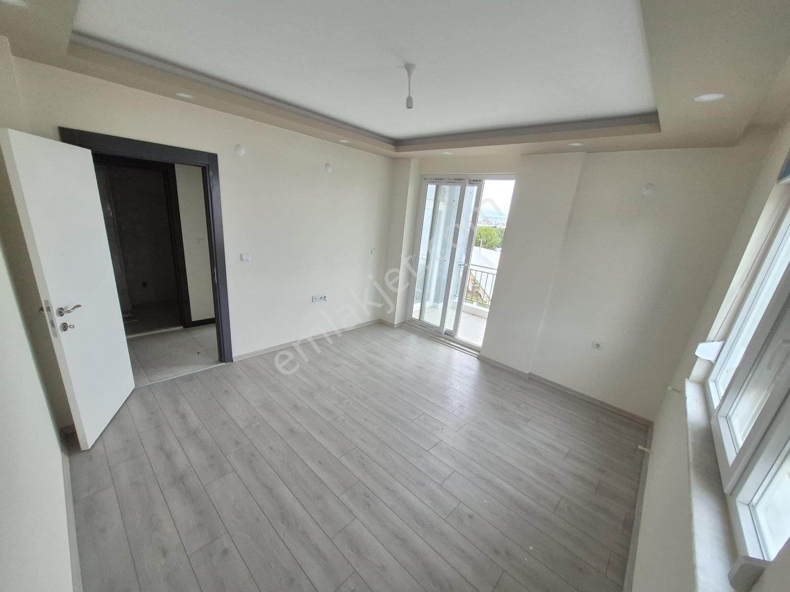 Aksu Macun Mh. 4.katta Ayrı Mutfaklı 2+1 Asansörlü Kiralık Daire - Görsel 14