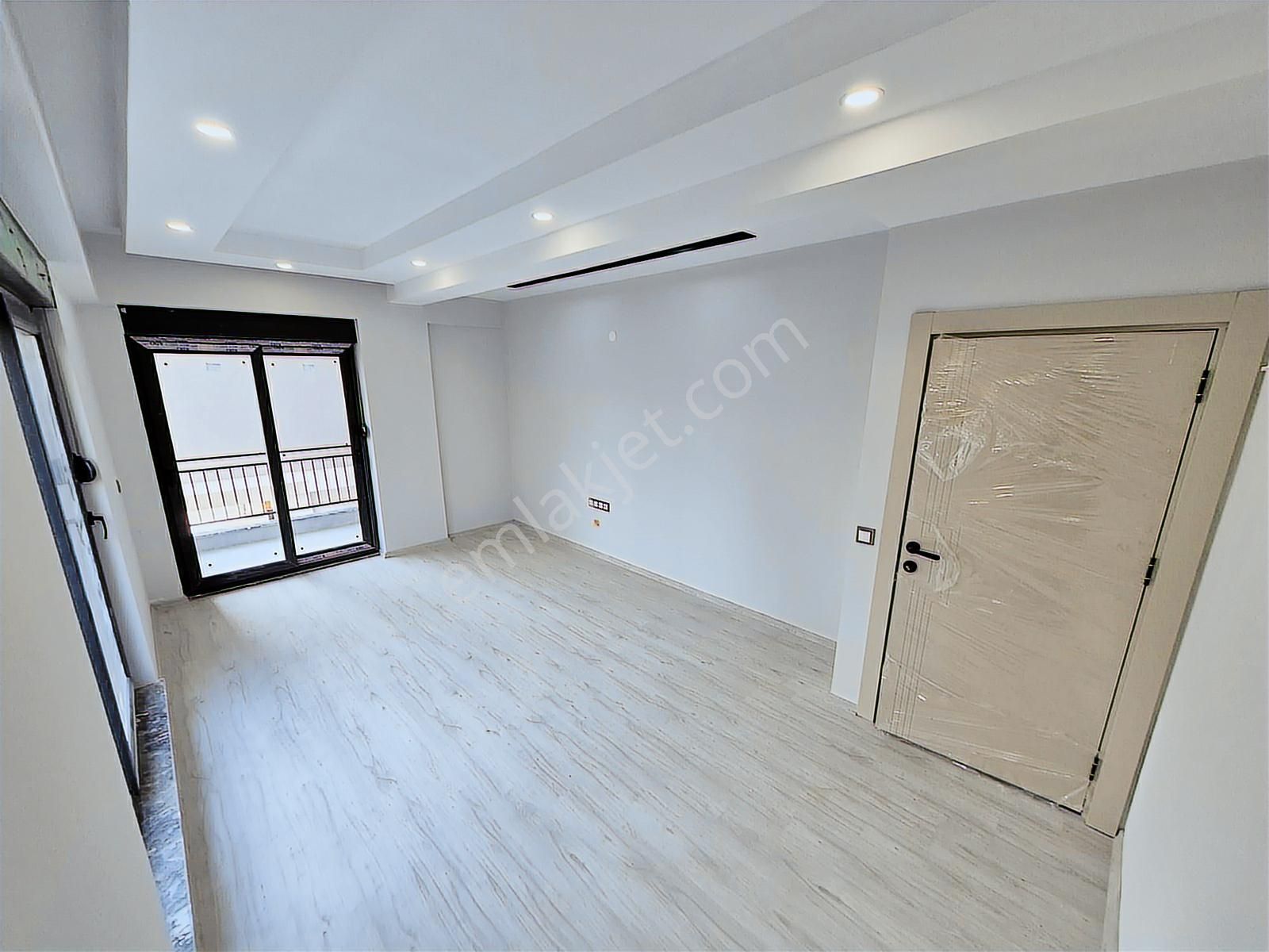 Güvenlik Mahallesi Sıfır Bina 1.kat 2+1 Asansörlü Satılık Daire