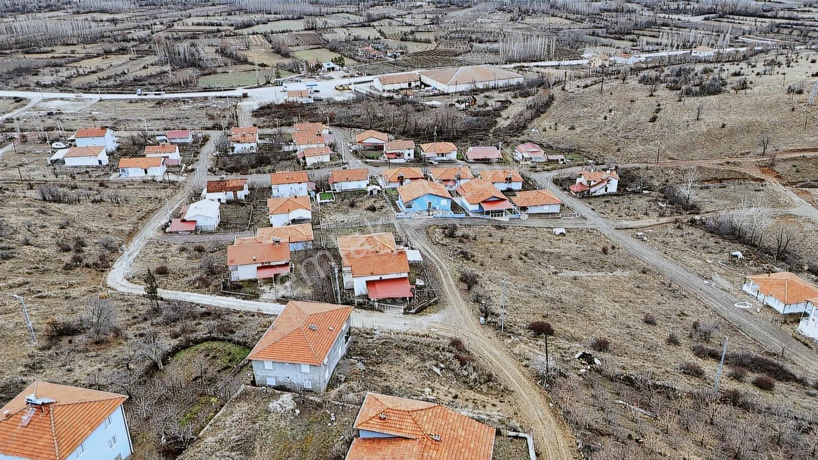 Isparta İli Aksu İlçesi Bahçeli Mahallesi 502 M2 İmarlı Arsa - Görsel 2