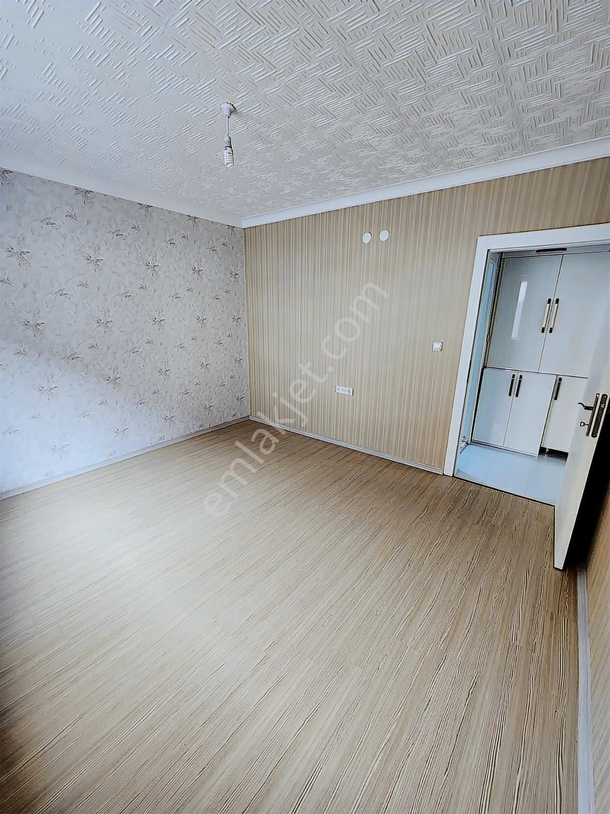 Gül Emlaktan Bostancık Caddesinde Orta Katta Ön Cephe Daire - Görsel 30