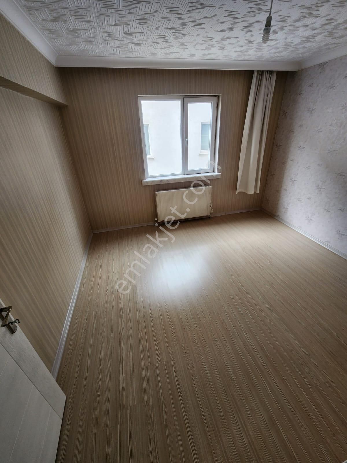 Gül Emlaktan Bostancık Caddesinde Orta Katta Ön Cephe Daire - Görsel 20