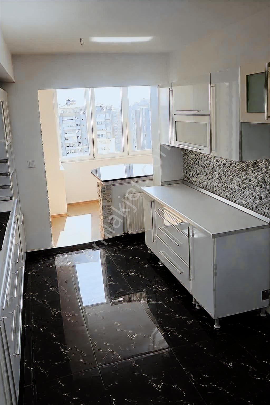 Beylikdüzü Beyken' Te En Ferah Satılık 4+1 Dubleks Daire - Görsel 13